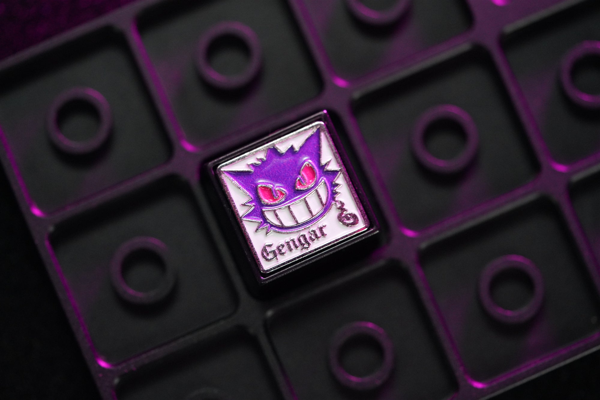 Pok é mon series, Gengar metal enamel material 1U personalized keycaps, anime and game creative decorative keycaps.