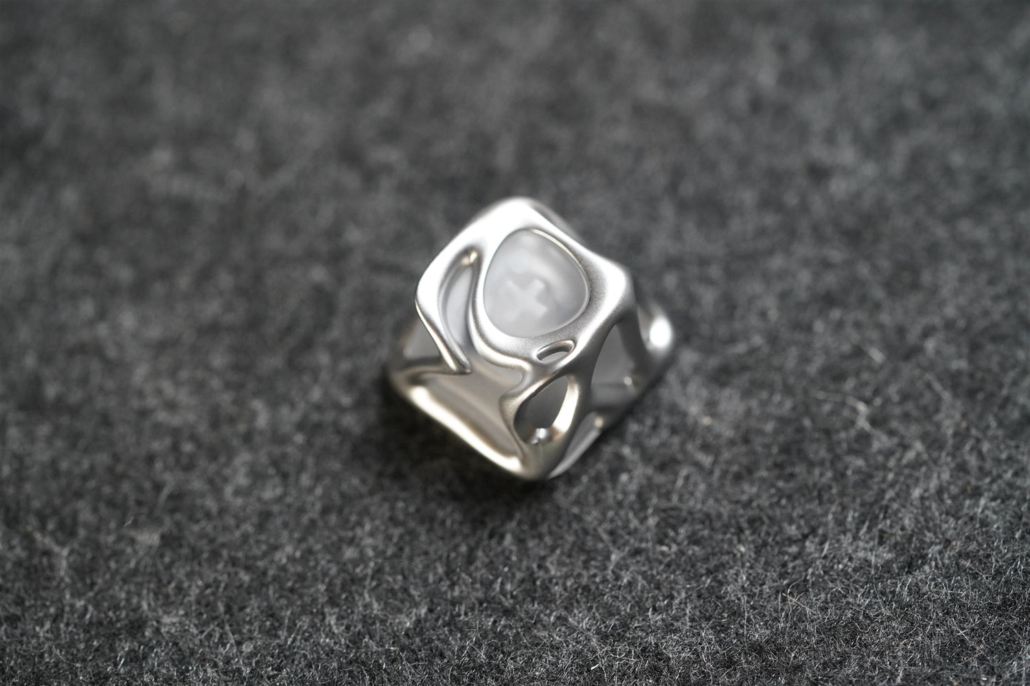 Hollow out personalized creative keycap matte transparent metal texture personalized keycap ABS+PC electroplating process no character design