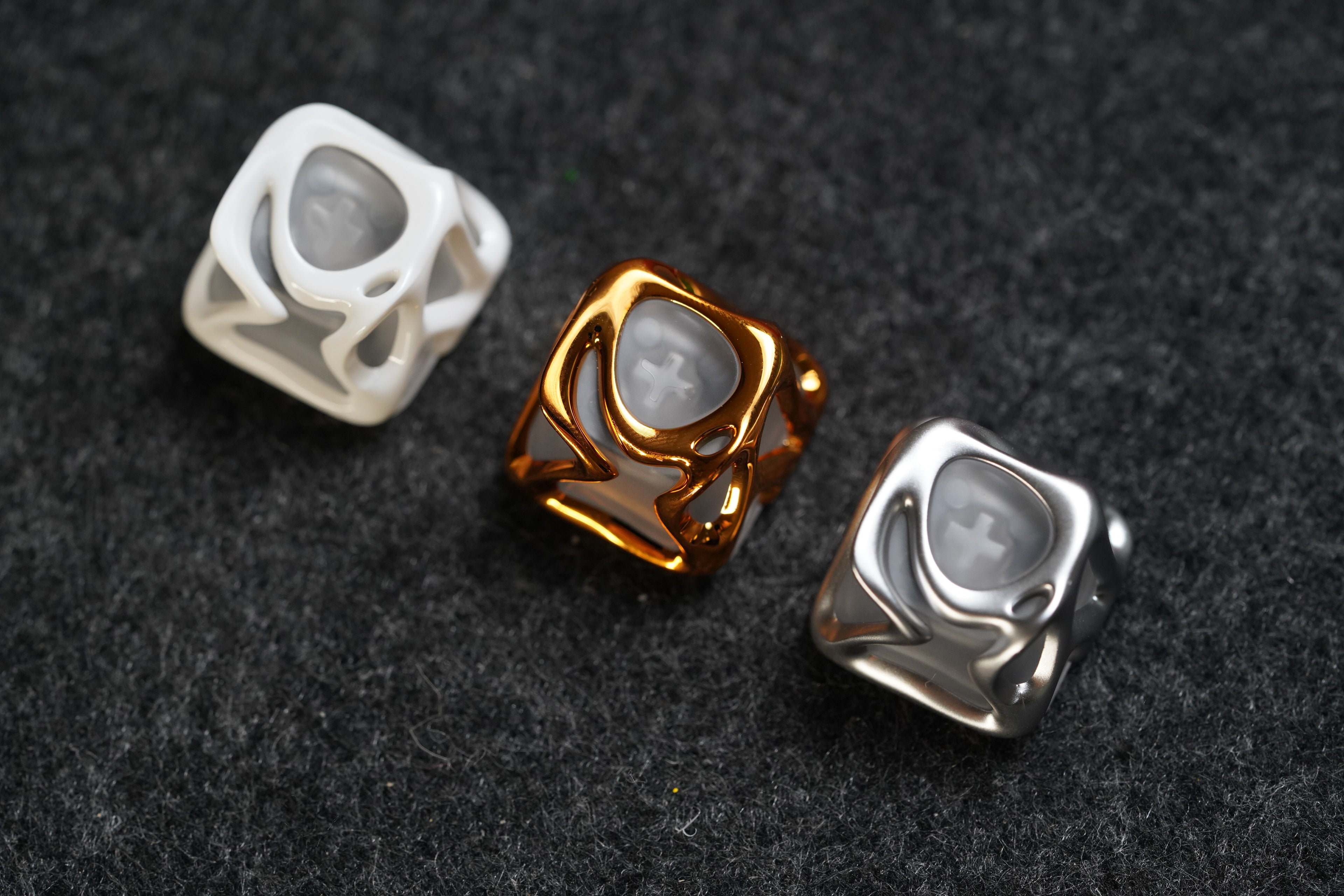 Hollow out personalized creative keycap matte transparent metal texture personalized keycap ABS+PC electroplating process no character design