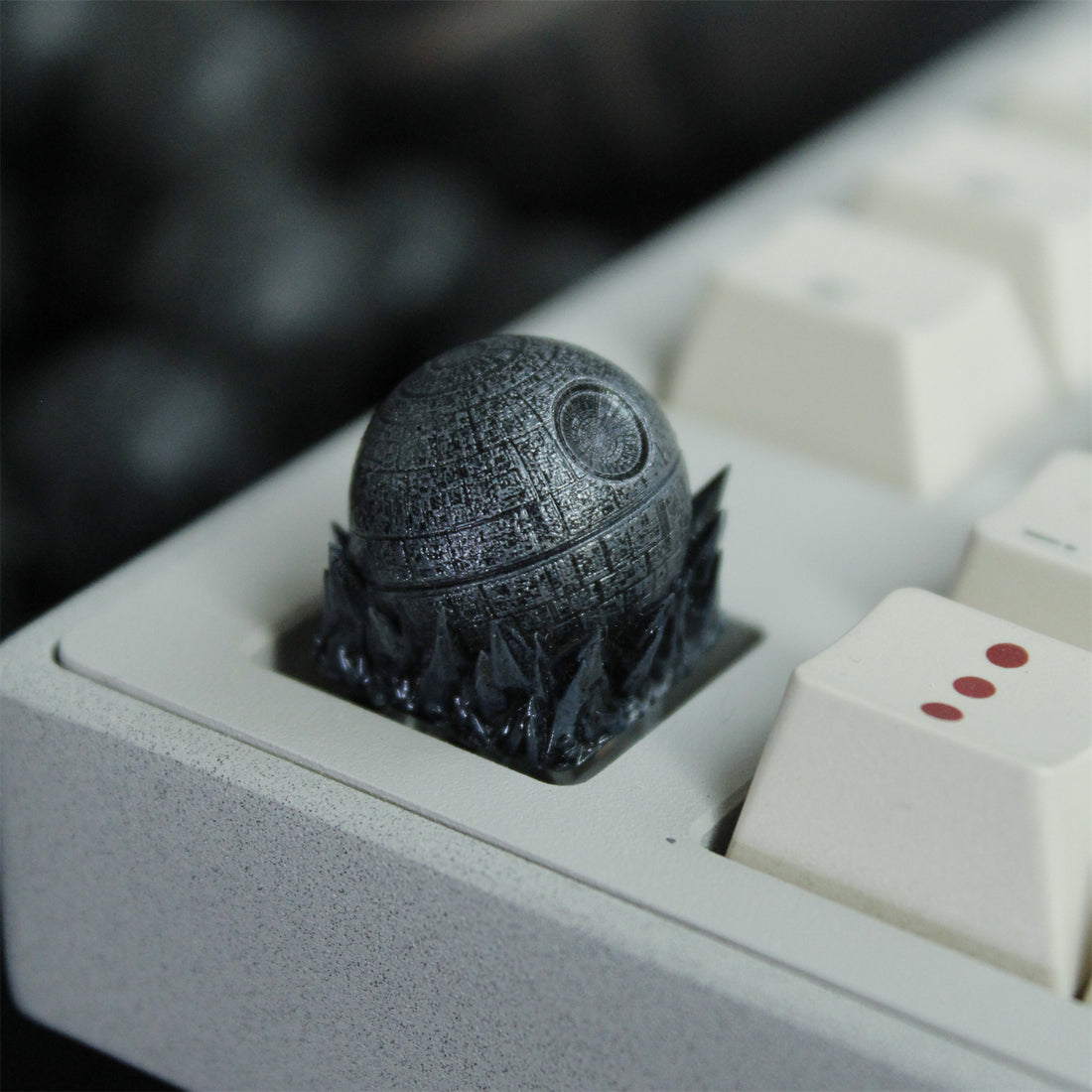 Death Star，DS-1 platform， Resin coated personalized keycaps, keycaps for anime, gaming, and movie peripherals