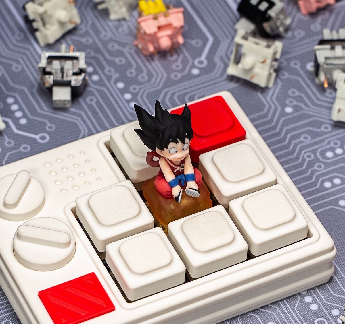 Dragon Ball, Son Goku, 3 D printing, not corroded or faded, three-dimensional modeling, anime, gaming, cultural creativity, personalized keycaps, mechanical keyboard decoration keycaps