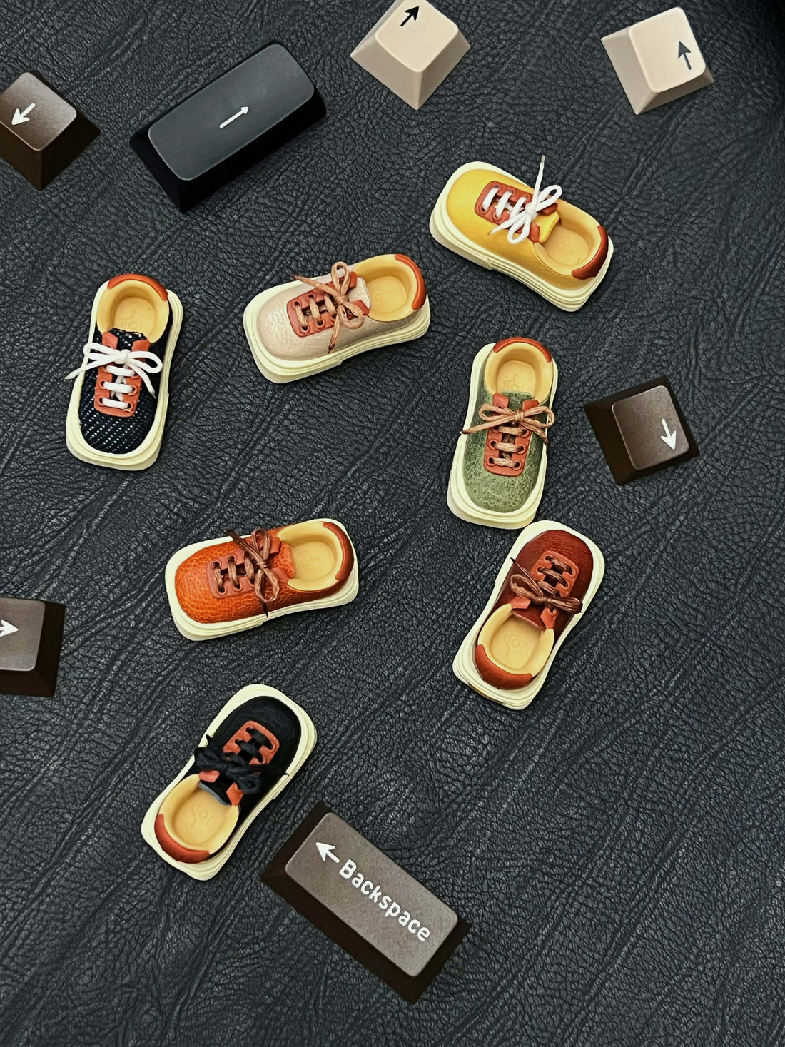 Genuine leather small leather shoes with personalized keycaps 2U, retro creative mechanical keyboard keycaps, genuine leather artistic handmade keycaps