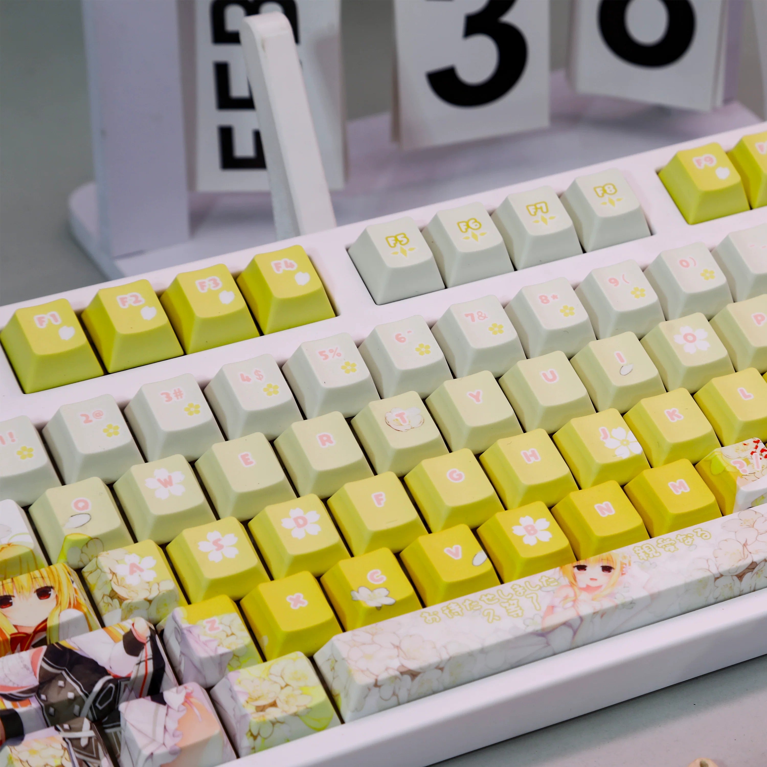 HAMIDASHI CREATIVE series, Izumi Hiyori theme, PBT material personalized keycap set, anime keycap culture peripheral mechanical keyboard decoration keycaps， Compatible with 61/64/68/75/84/87/104 key mechanical keyboard keycap set