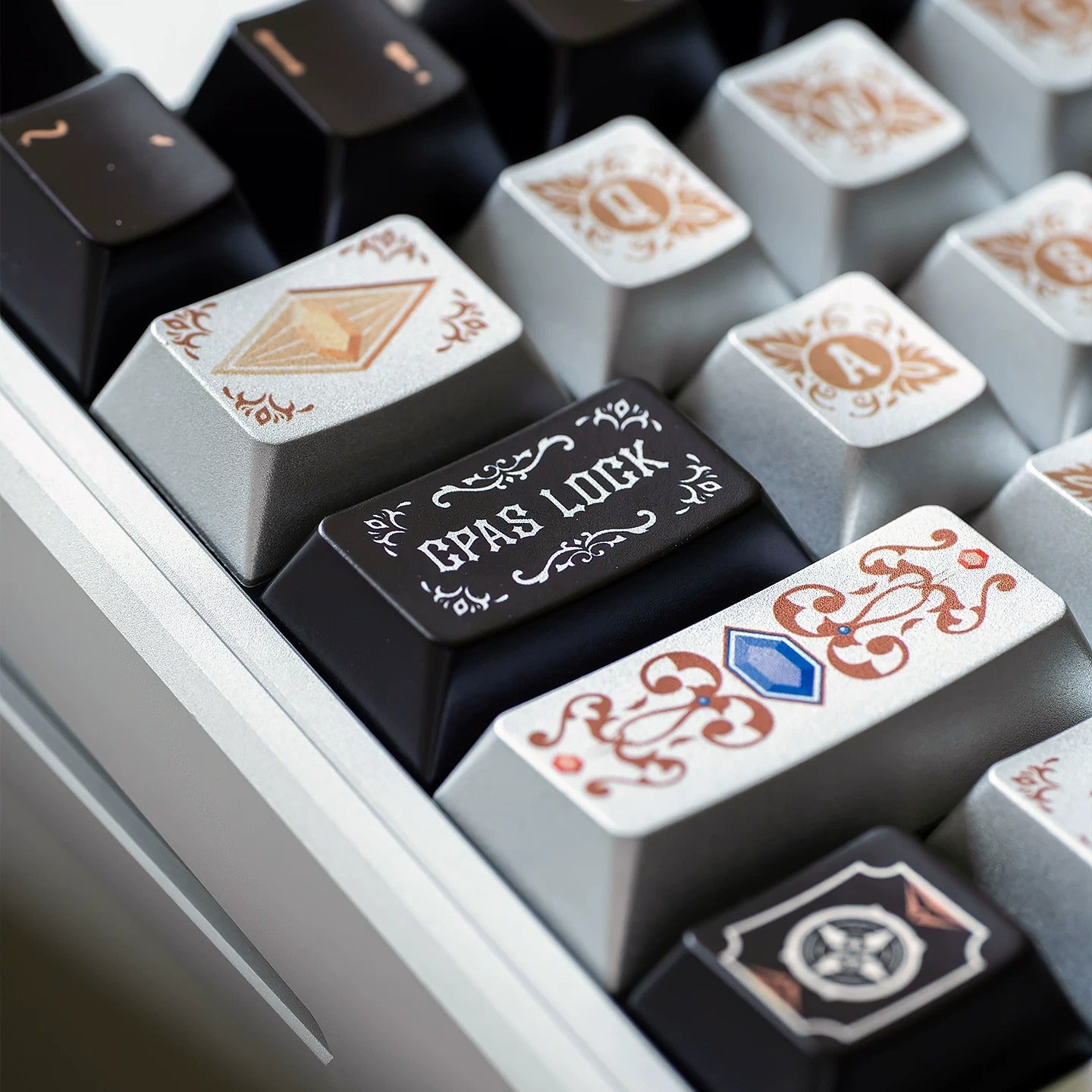 Metallic paint texture gilded design art keycaps, custom set personalized keycap series，PBT material, Original factory height, compatible with 61/64/68/75/84/87/104 mechanical keyboard keycap set