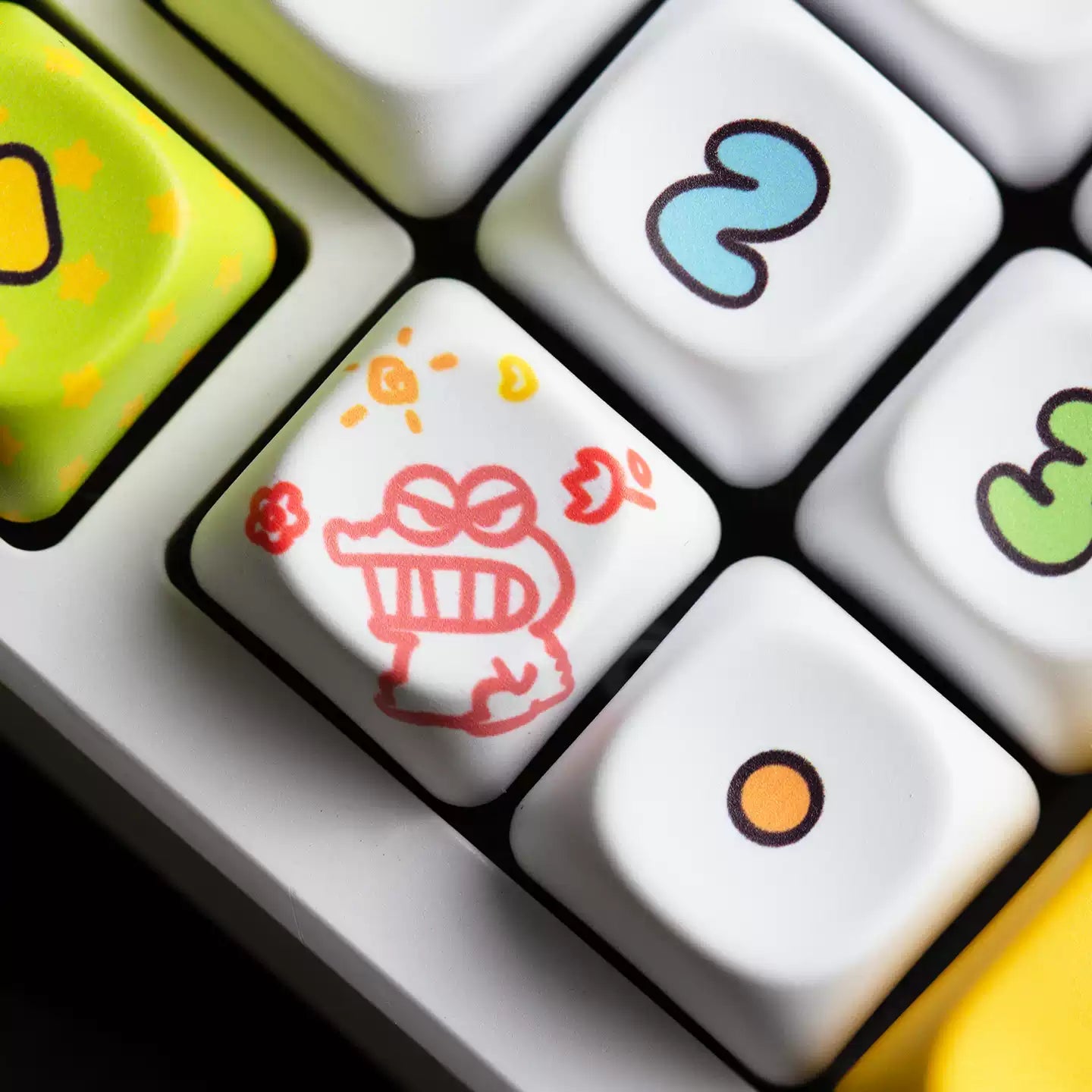 Crayon Shin chan Thermal Sublimation PBT Keycaps MOA Height Complete Set Comes with 3 Personalized Keycaps Customized Mechanical Keyboard Set Keycaps