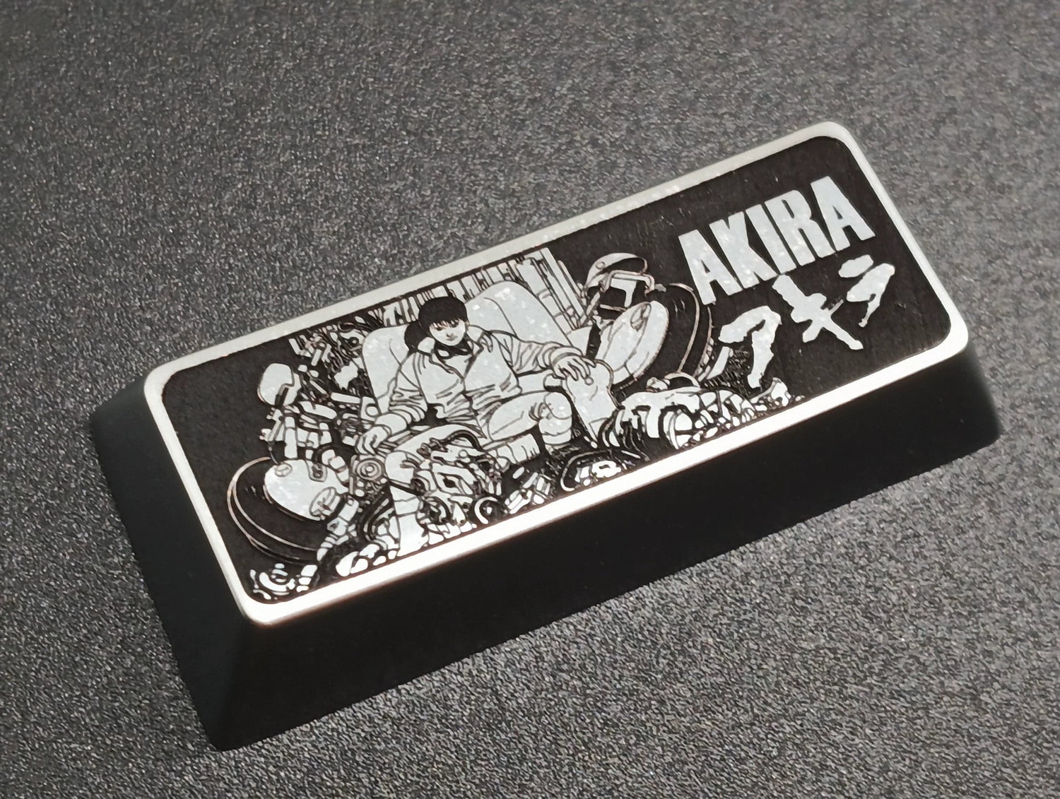 Akira， Cyberpunk 2.25U metal personalized keycap, available in zinc, aluminum, titanium, optional. Anime game culture creative decoration keycaps