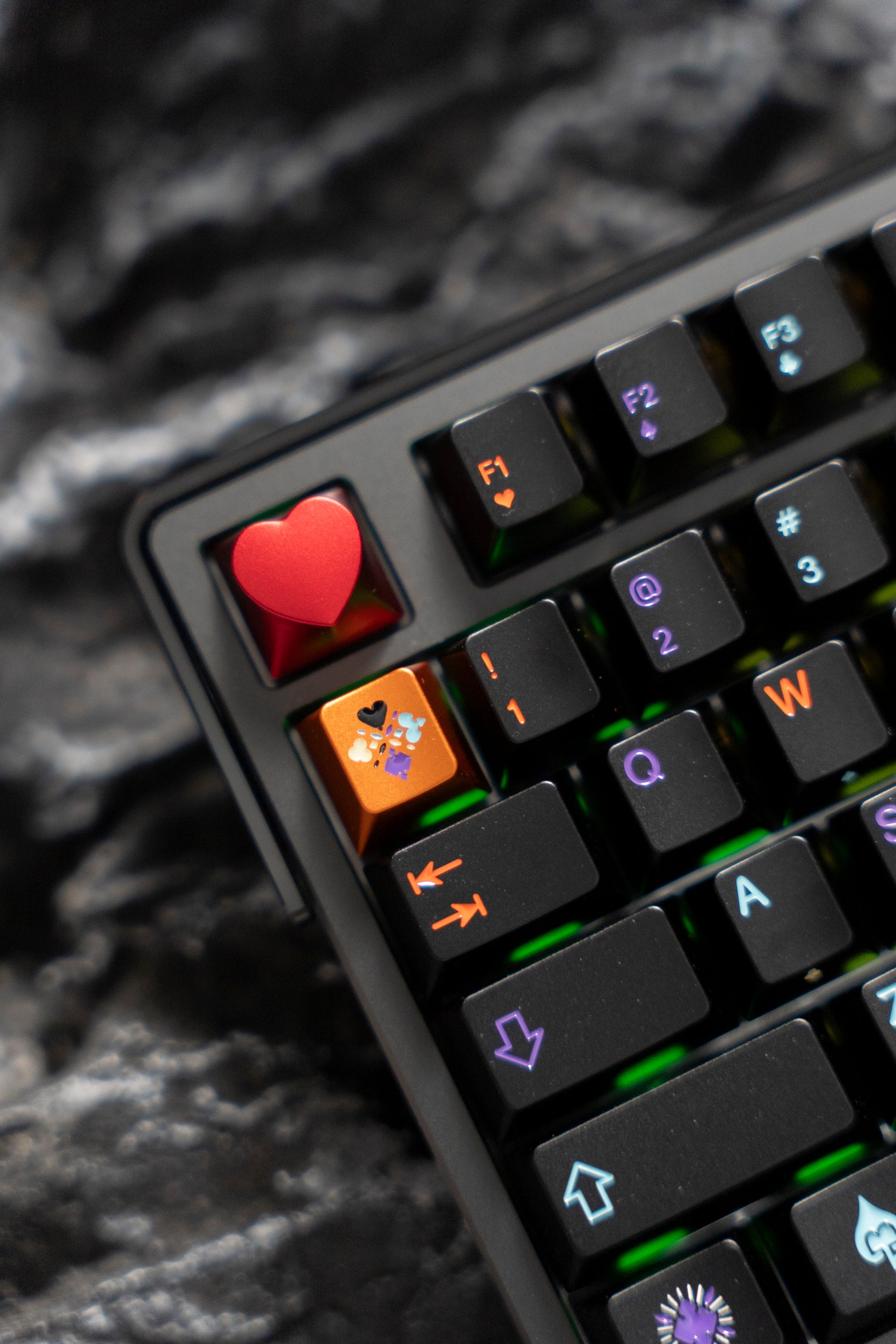 Poker directional keys 3D curved CNC aluminum alloy metal personalized keycaps