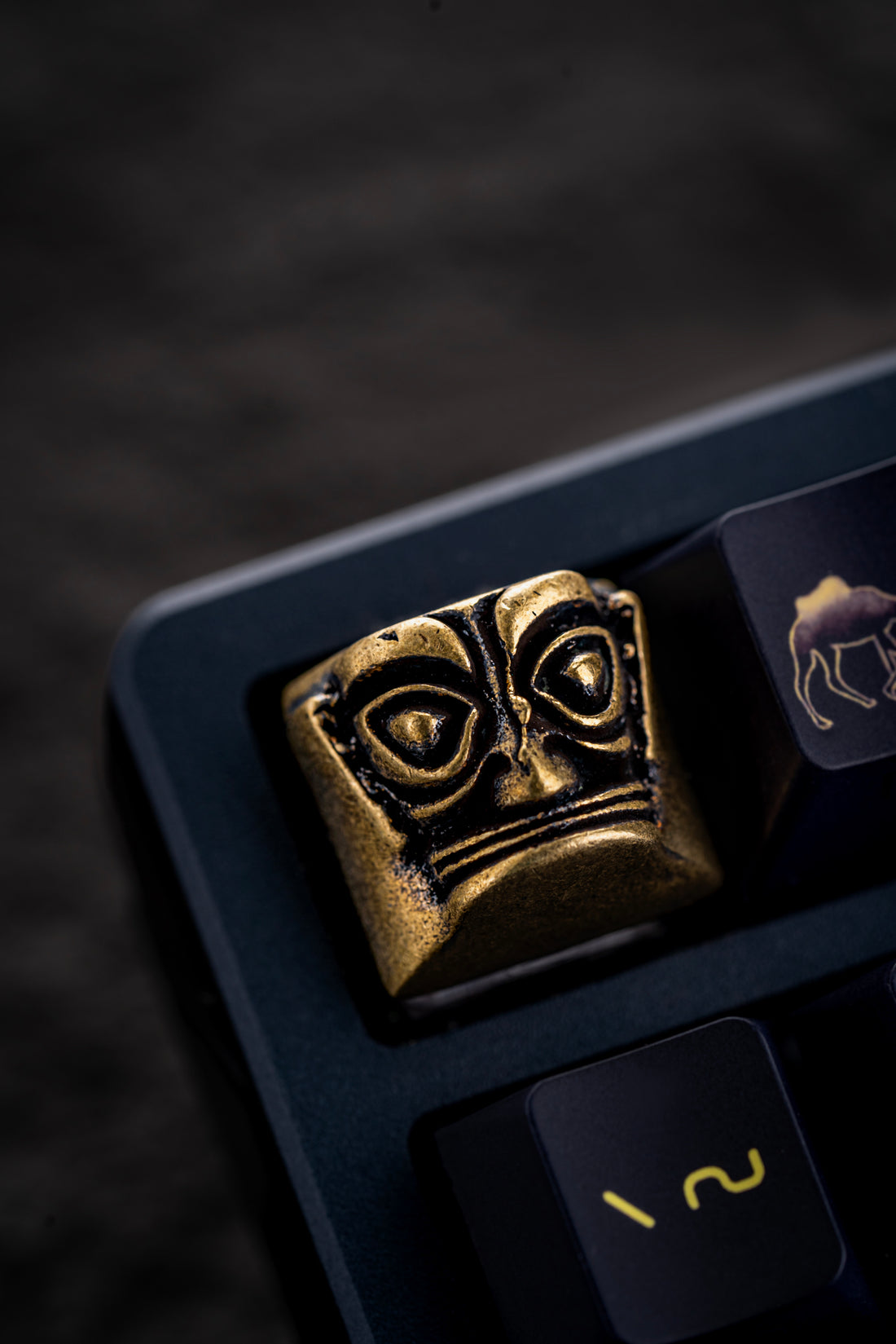 Pure copper original Sanxingdui mask Pai Daxing keycap customized mechanical keyboard special cross axis universal key