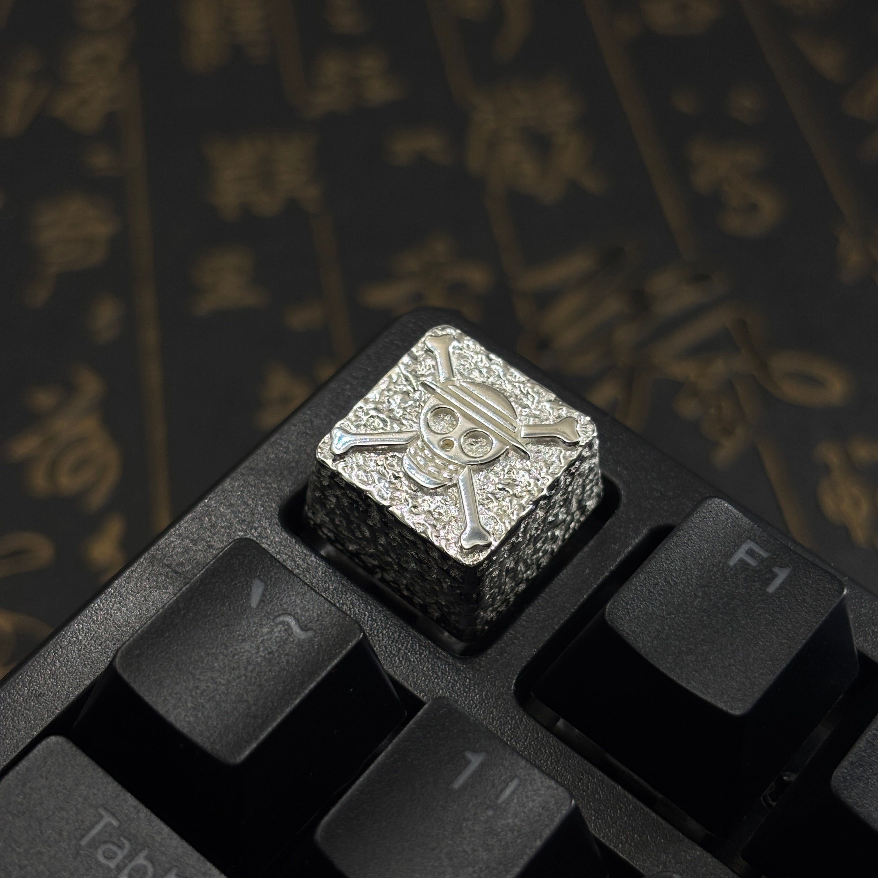 One Piece, grass hat Luffy logo, pure copper personalized keycaps, mechanical keyboard metal decorative keycaps
