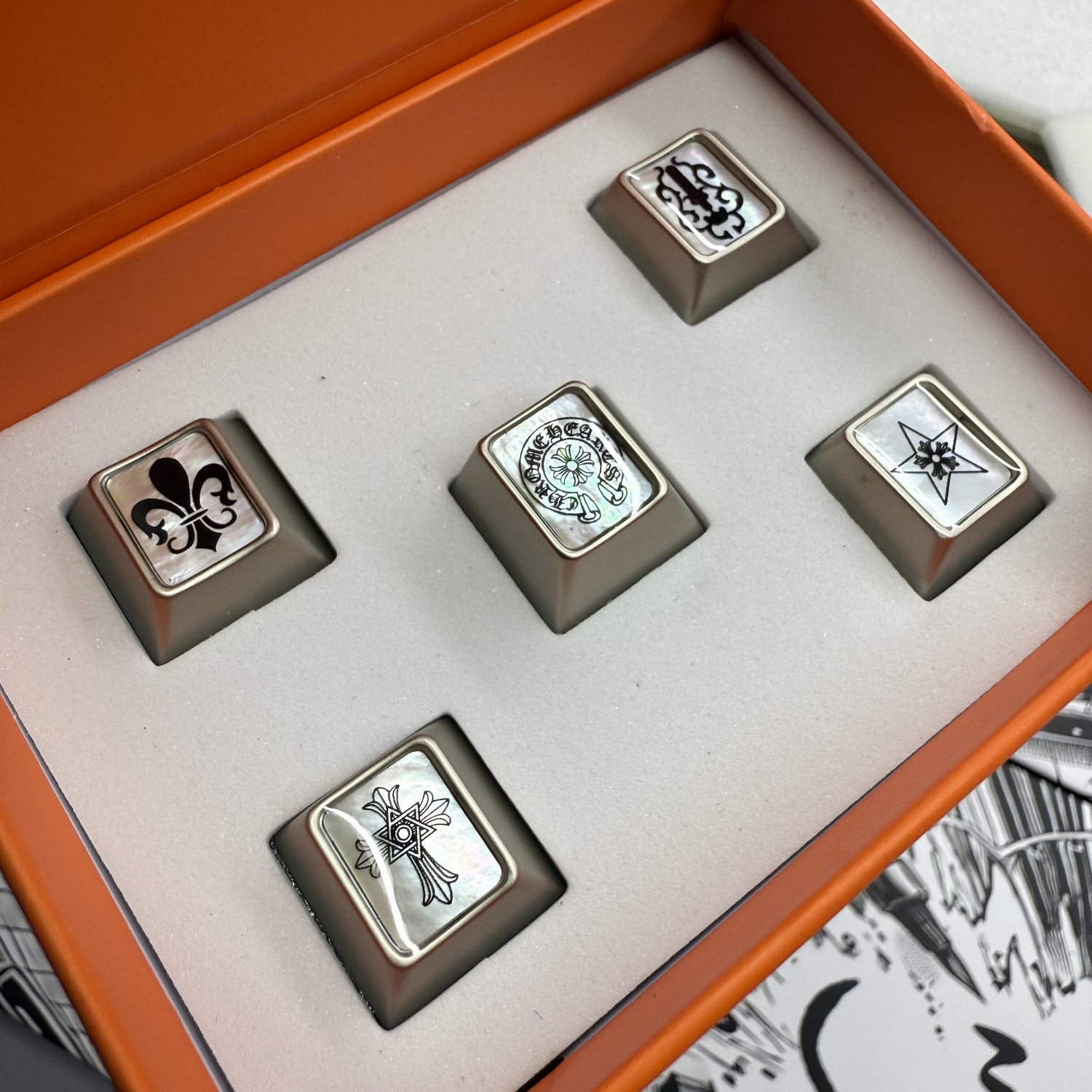 Chrome Hearts style, 4 WASD+1 Esc personalized keycaps factory high metal+mother of pearl inlay personalized keycaps