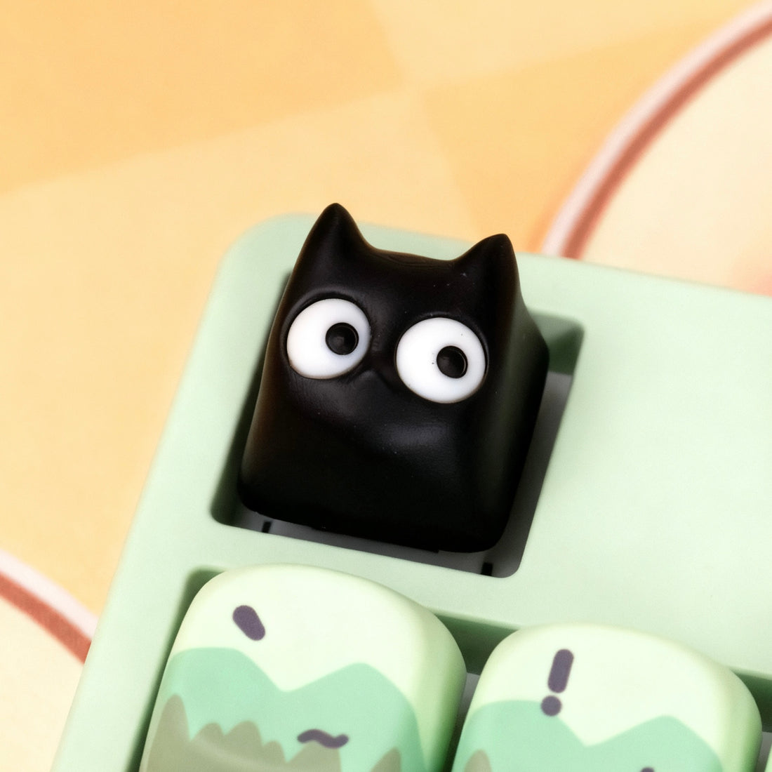 Lord of Mysteries ， Cute cat multi-color resin personalized keycaps, artisankeycaps keyboard decorative keycaps