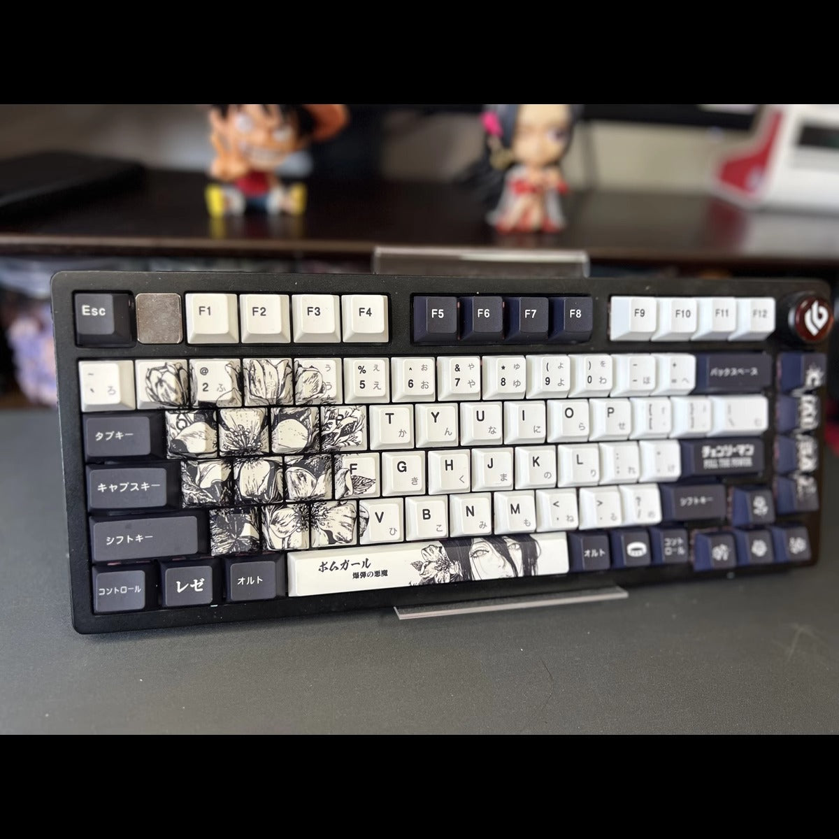 Chainsaw Man theme, Reze, PBT material five sided sublimation, anime game series personalized set, decorative keycaps