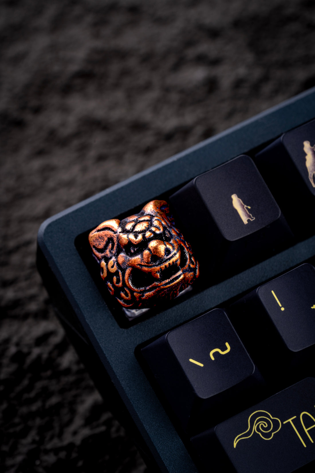 Monster Hunter Keycap Personalized Customized Copper, Original Factory Height Keycap
