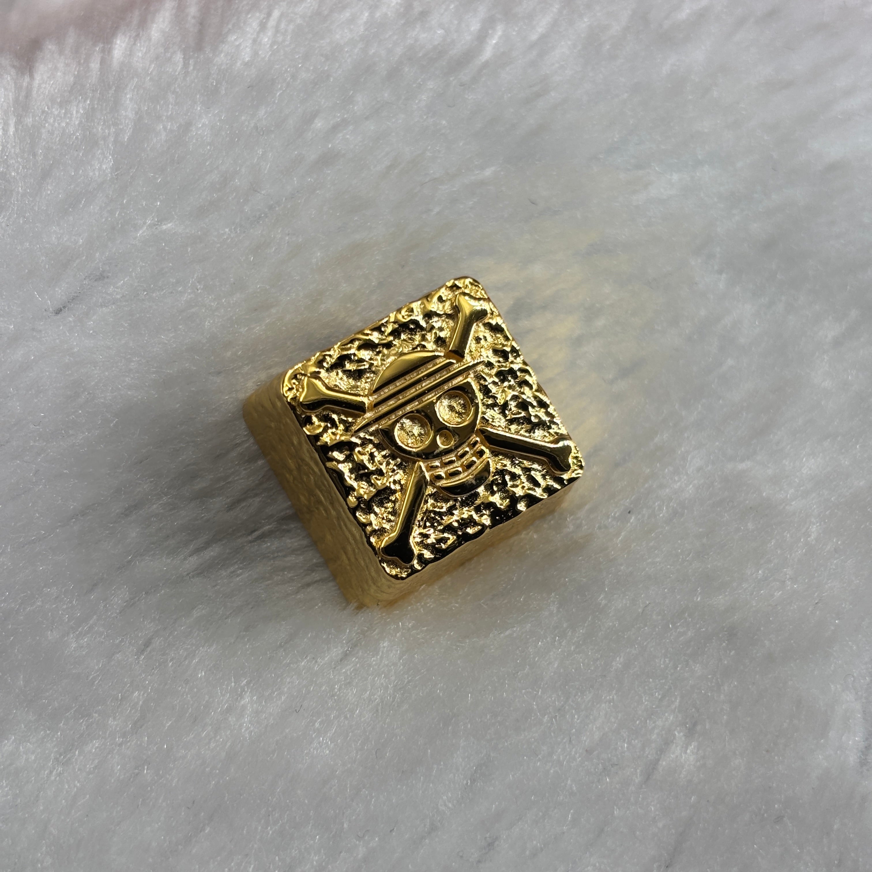 One Piece, grass hat Luffy logo, pure copper personalized keycaps, mechanical keyboard metal decorative keycaps