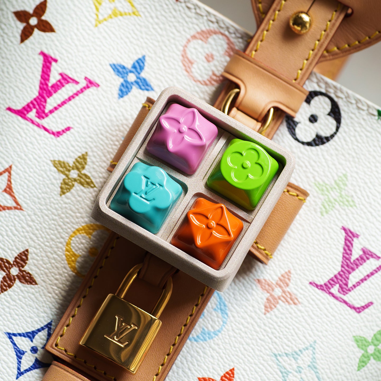 Macaron color palette Irregular shaped personalized keycaps, luxury vintage series aluminum alloy keycaps painted with CNC machining, customized mechanical keyboards, custom keycaps