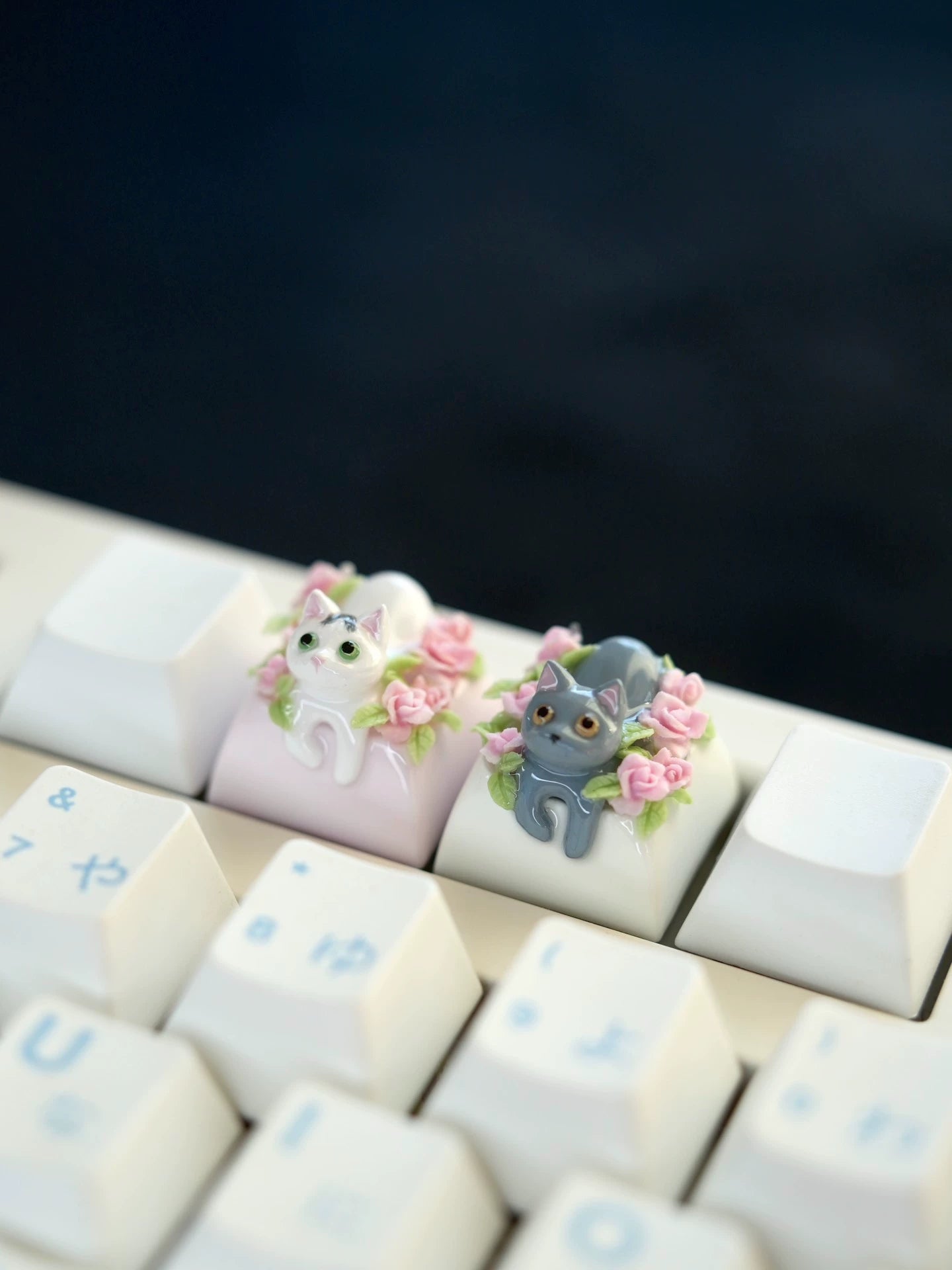 Handmade, sticky resin cat keycaps, original personalized cat flower decoration keycaps