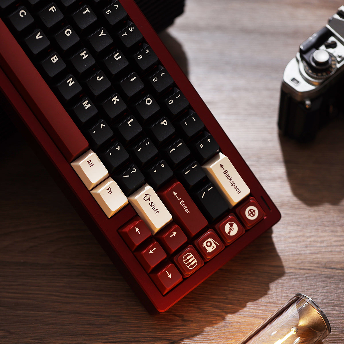 Original design &quot;Rome&quot; themed mechanical keyboard keycap complete set PBT heat sublimation original factory highly personalized keycap set