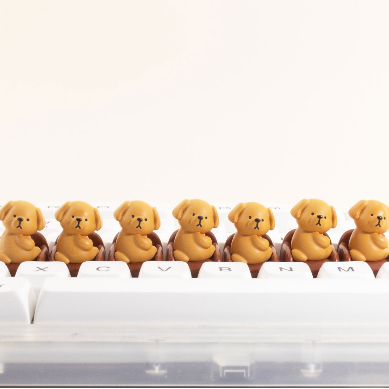 Leisure Time Theme, Small Animals Sitting on Sofa, Resin Spray Personalized Keycaps, Art Design Keycaps