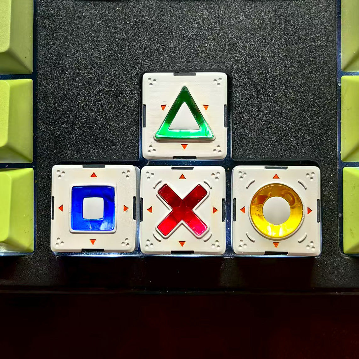 PlayStation style directional key set. Resin material, transparent resin in the middle, creative and personalized keycaps.