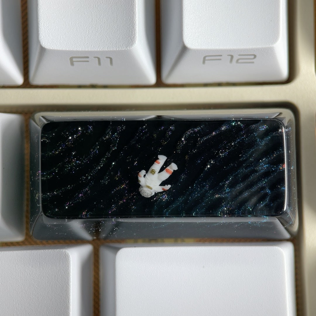Space exploration theme for astronauts, SA R3-2U resin droplet encapsulation, mechanical keyboard with personalized keycaps