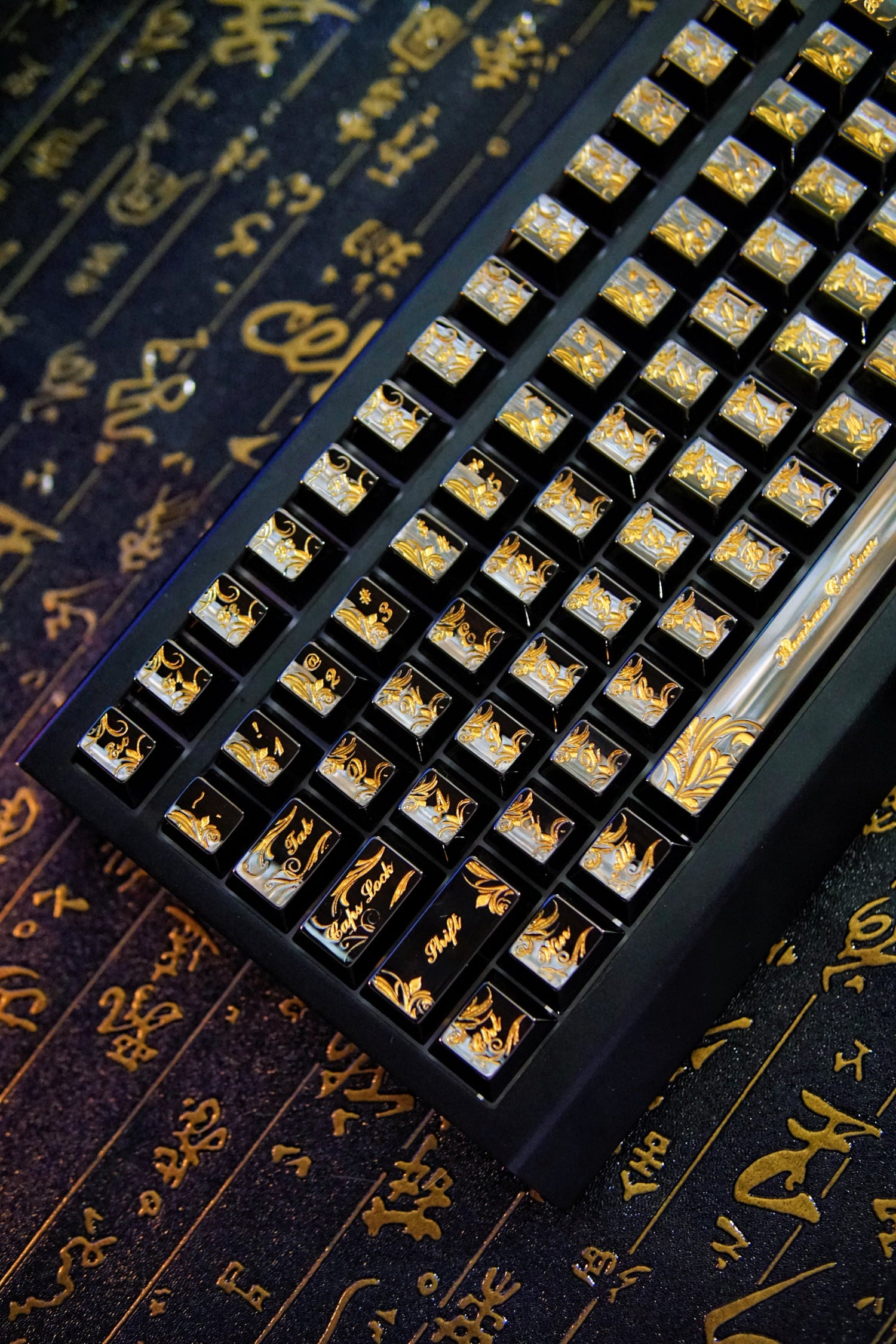 Black PVD mirror original factory height metal zinc alloy CNC carved retro patterned metal decorative keycaps