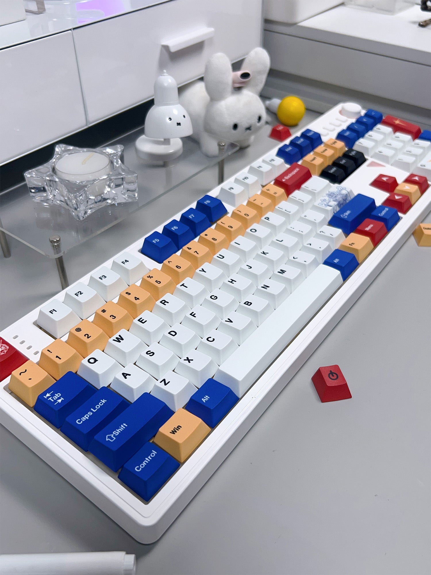 Mobile Suit Gundam themed mecha style keycap anime peripheral mechanical keycap five sided thermal sublimation PBT personalized keycap set