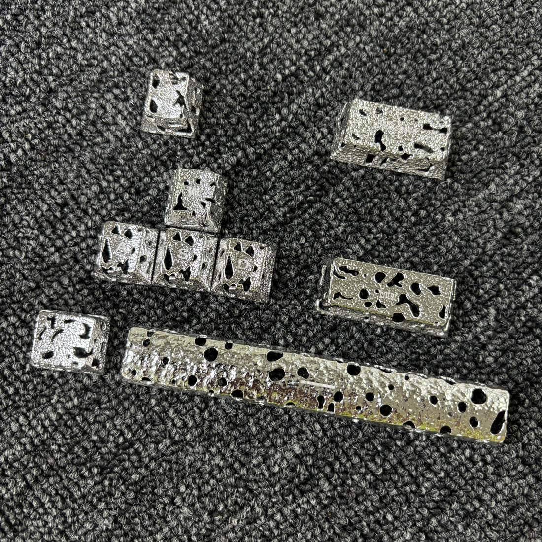 Pure copper and white copper, brass personalized hollow transparent keycaps, metal decorative keycaps