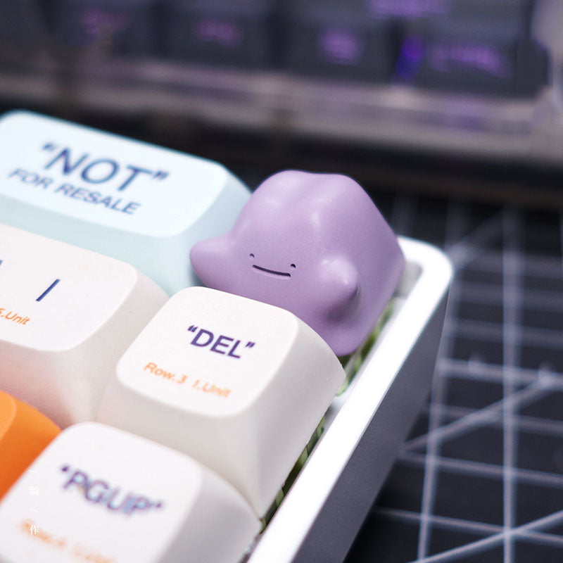 Pokémon，Versatile monster, color changing according to temperature, temperature changing resin keycaps.