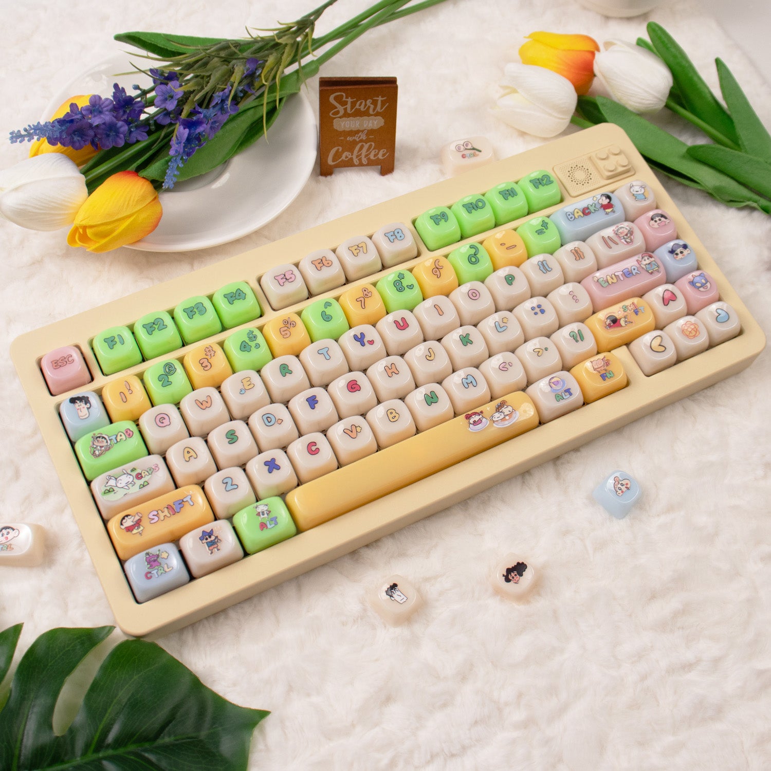 Crayon Shin chan theme, PBT material MOA height Sublimation creative personalized keycap set