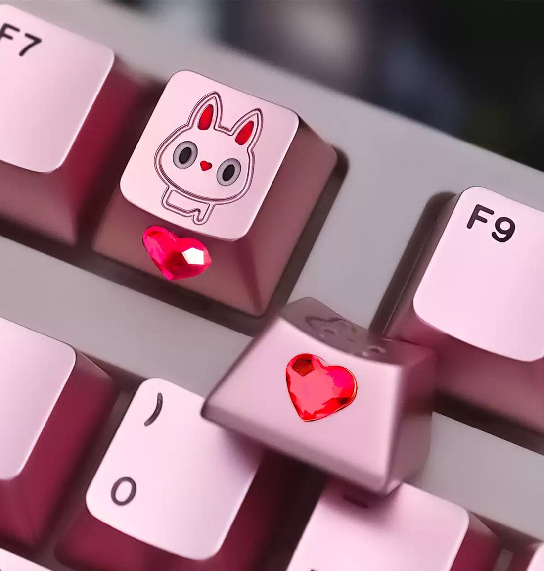 Love Rabbit, aluminum alloy 6063 metal anode personalized keycap keycap, cute style diamond inlaid ruby decoration keycap.