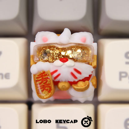 Lucky Cat， Multi colored resin one-piece molded personalized keycaps, handmade art keycaps, creative keycaps