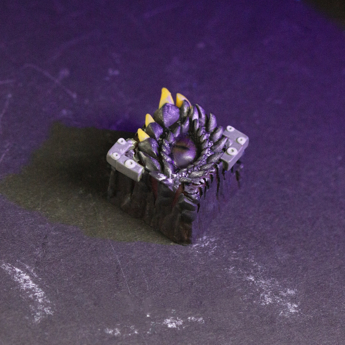 Dragon Eye, multi-color resin molded translucent artisankeycaps, mechanical keyboard art decorative keycaps.