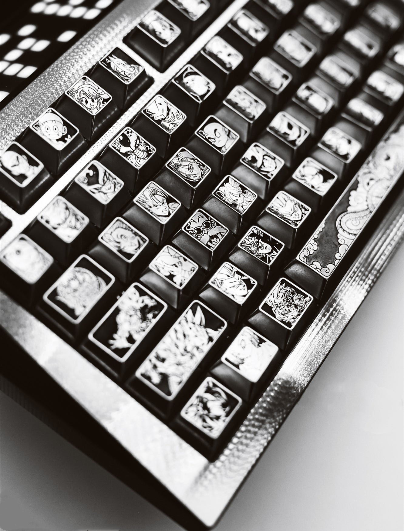 DRAGON BALL Character Complete Set, with a full set of 87 key personalized keycaps. Metals, zinc, aluminum, titanium. Anime game keycaps
