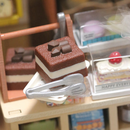 Tiramisu cake keycaps chocolate cake cute cartoon anime peripheral keycaps personalized creative resin keycaps