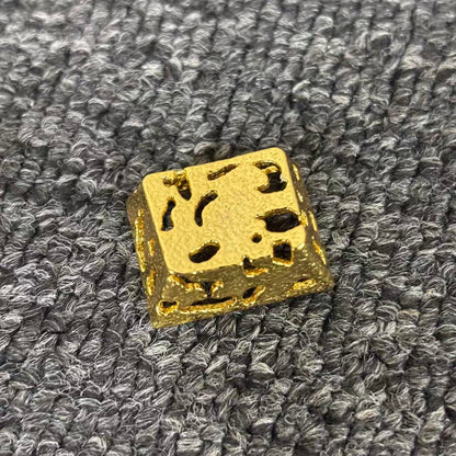 Pure copper material surface gold-plated hollow metal personalized keycaps, metal minimalist style translucent decorative keycaps