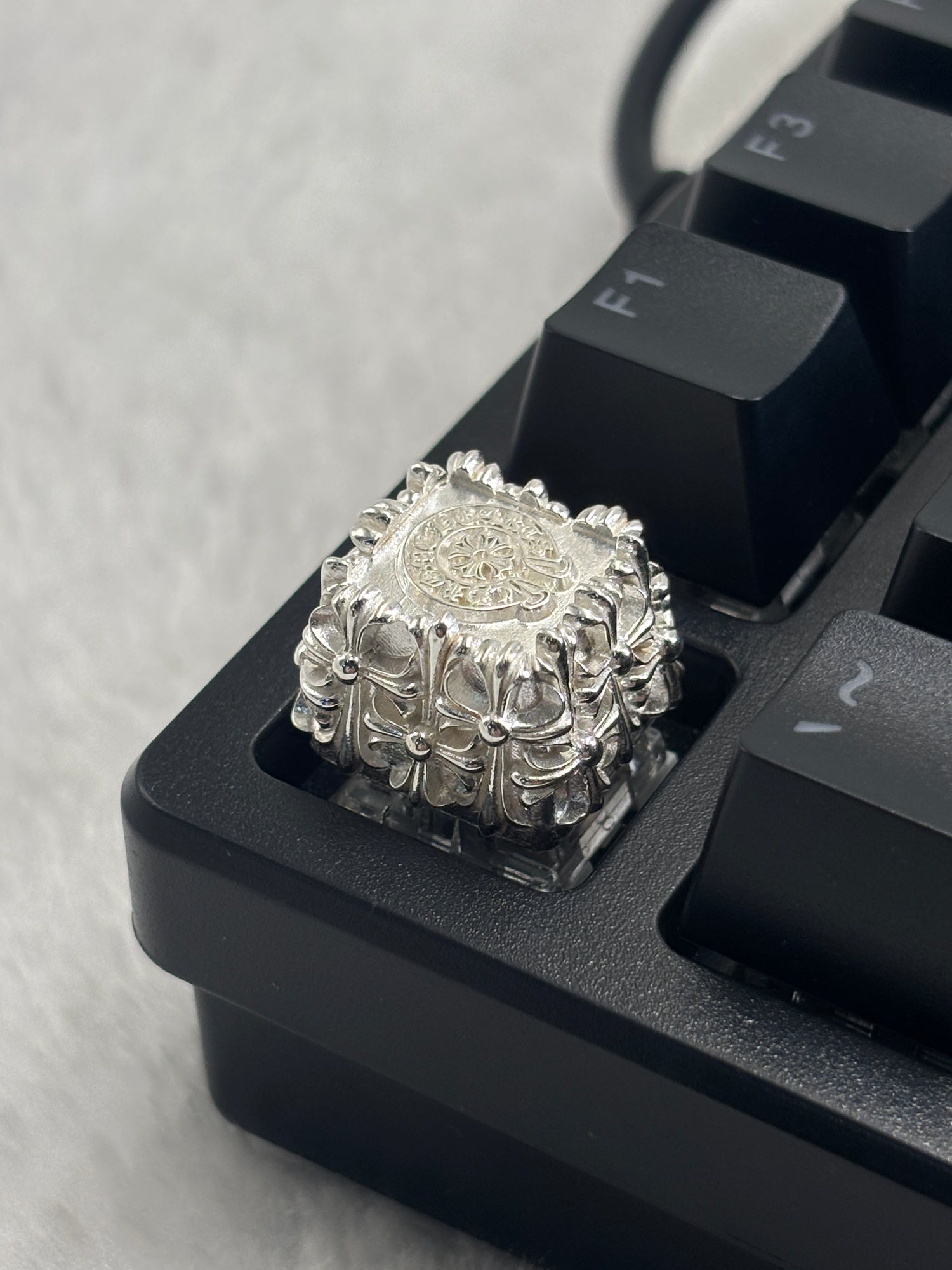 Chrome Hearts style, full keyboard key positions, 925 sterling silver custom trendy cultural keycaps, fashionable and personalized artistic decorative keycaps.