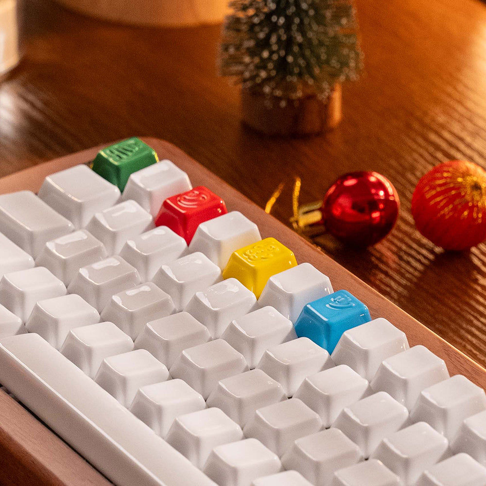 Christmas themed set ceramic keycaps, ceramic material holiday atmosphere high saturation color personalized keycaps, mechanical keyboard decorative keycaps.