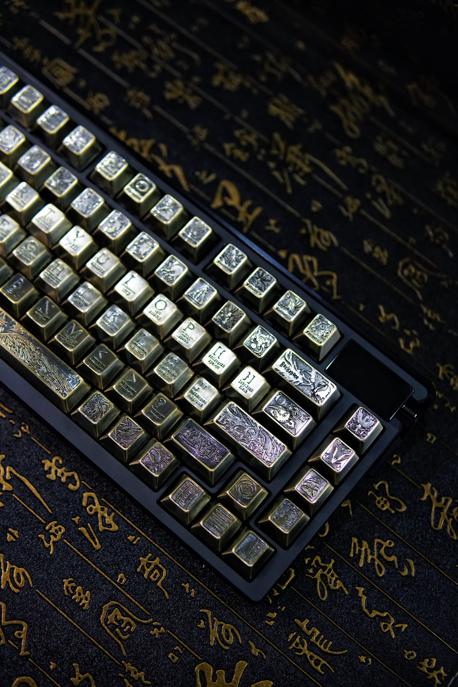 Fantastic Beasts theme, metal laser carved keycaps set, personalized keycaps made of zinc alloy material.