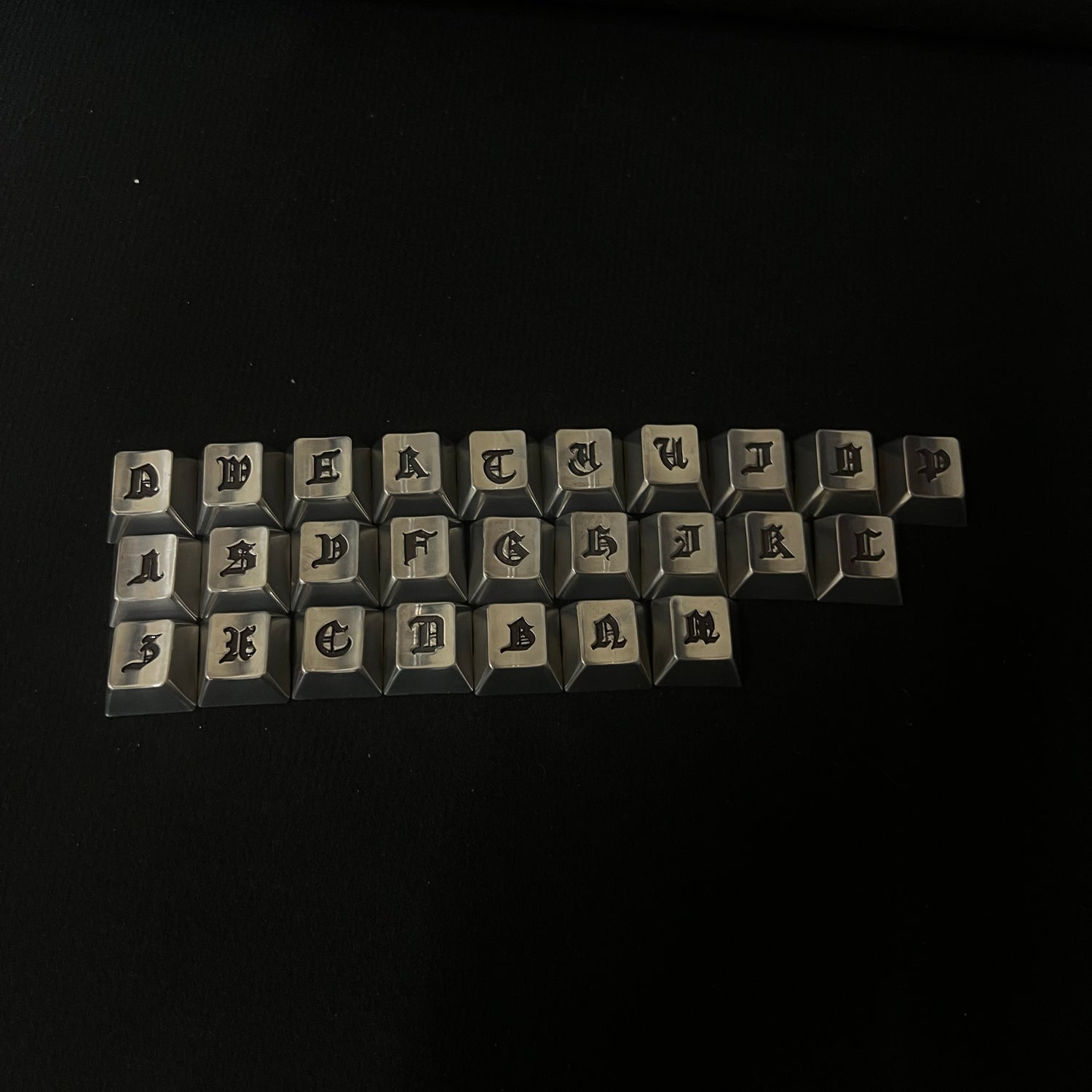 Gothic style metal cherry height 26 letter personalized niche keycap mechanical keyboard dedicated
