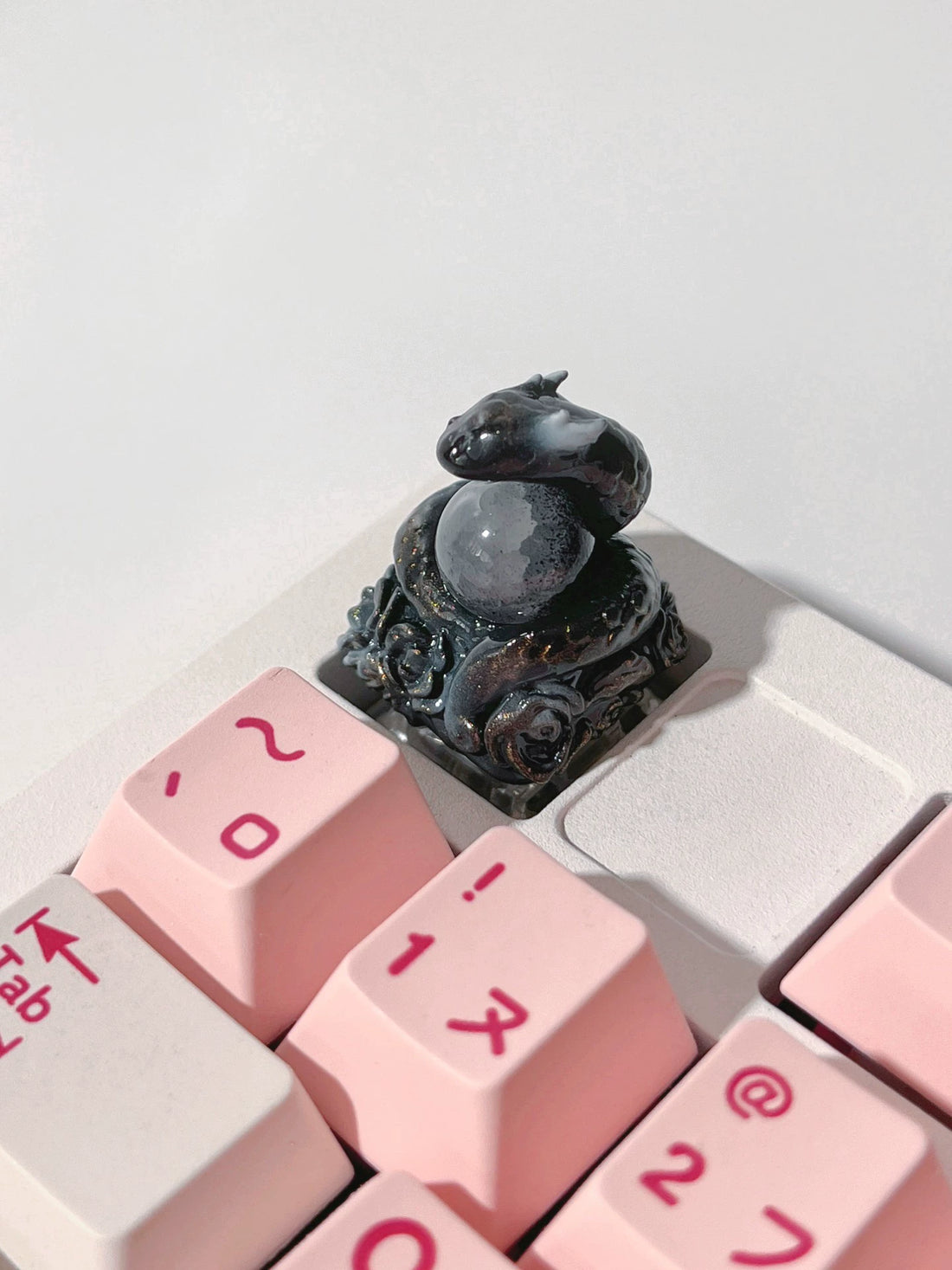 Snake Year Flower Dance Spirit Snake Crystal Keycaps Customization Personalized Keycaps, Resin Crystal/Glass Decorative Keycaps