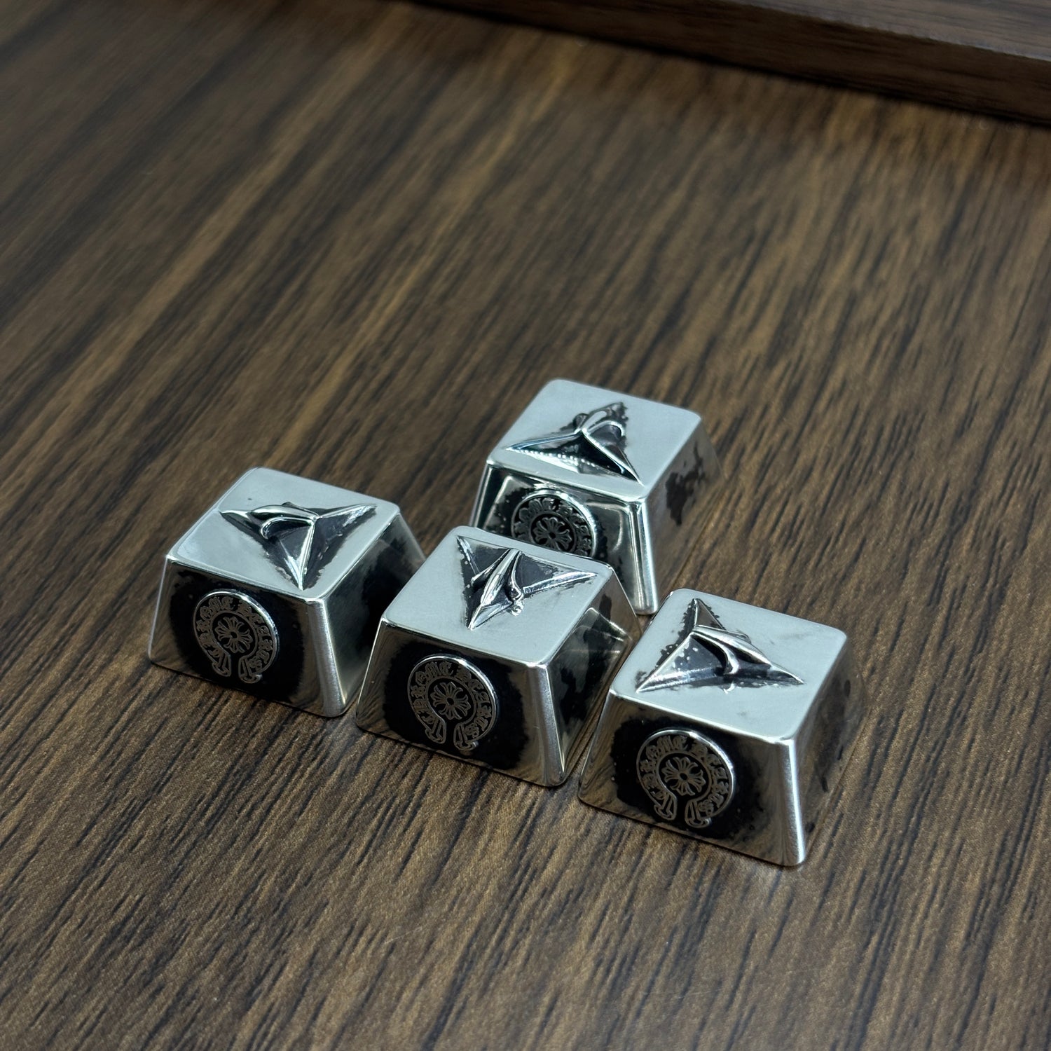 Chrome Hearts sterling silver oxide black style, full keyboard key positions, 925 sterling silver custom fashionable cultural keycaps, fashionable personalized art decoration keycaps
