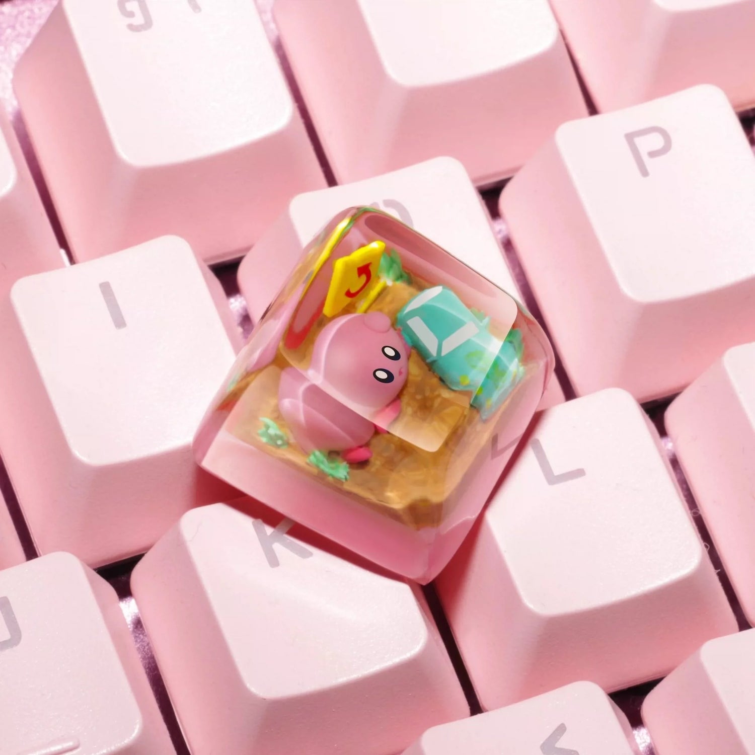Kirby, Crystal drops of glue personalized keycaps, cultural and creative handmade resin keycaps for anime and gaming peripherals
