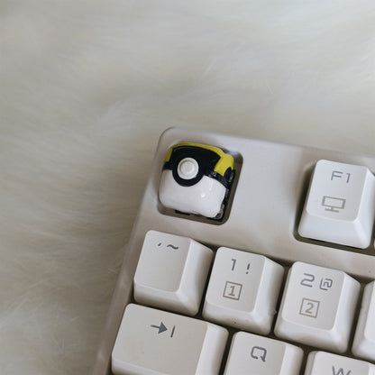 Pok é Ball, POLYMER CLAY material handmade 1U personalized keycap. Anime game props, peripheral culture, creative keycaps