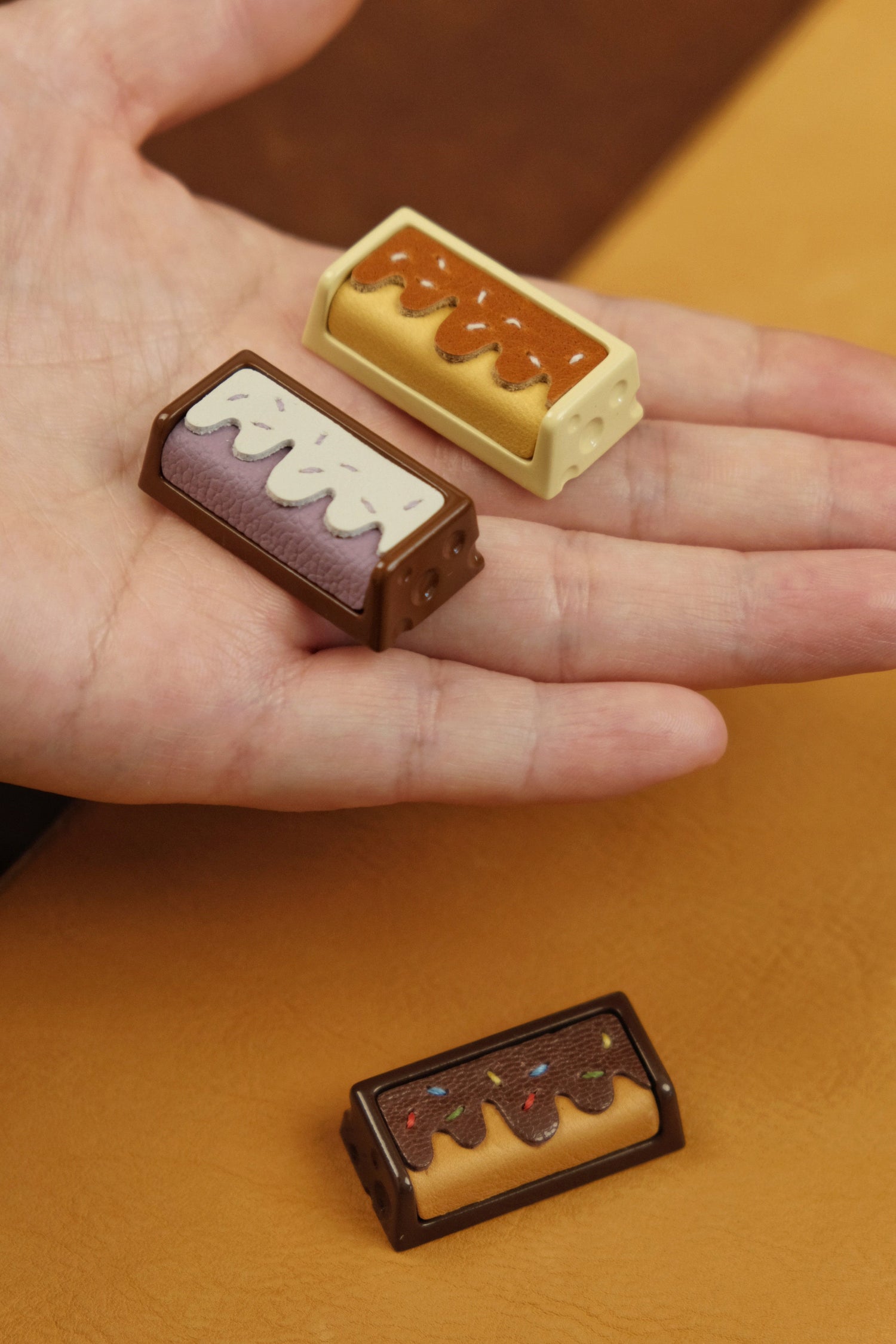 Delicious cake, 2U leather+resin personalized keycaps, mechanical keyboard decorative keycaps, food art creative keycaps