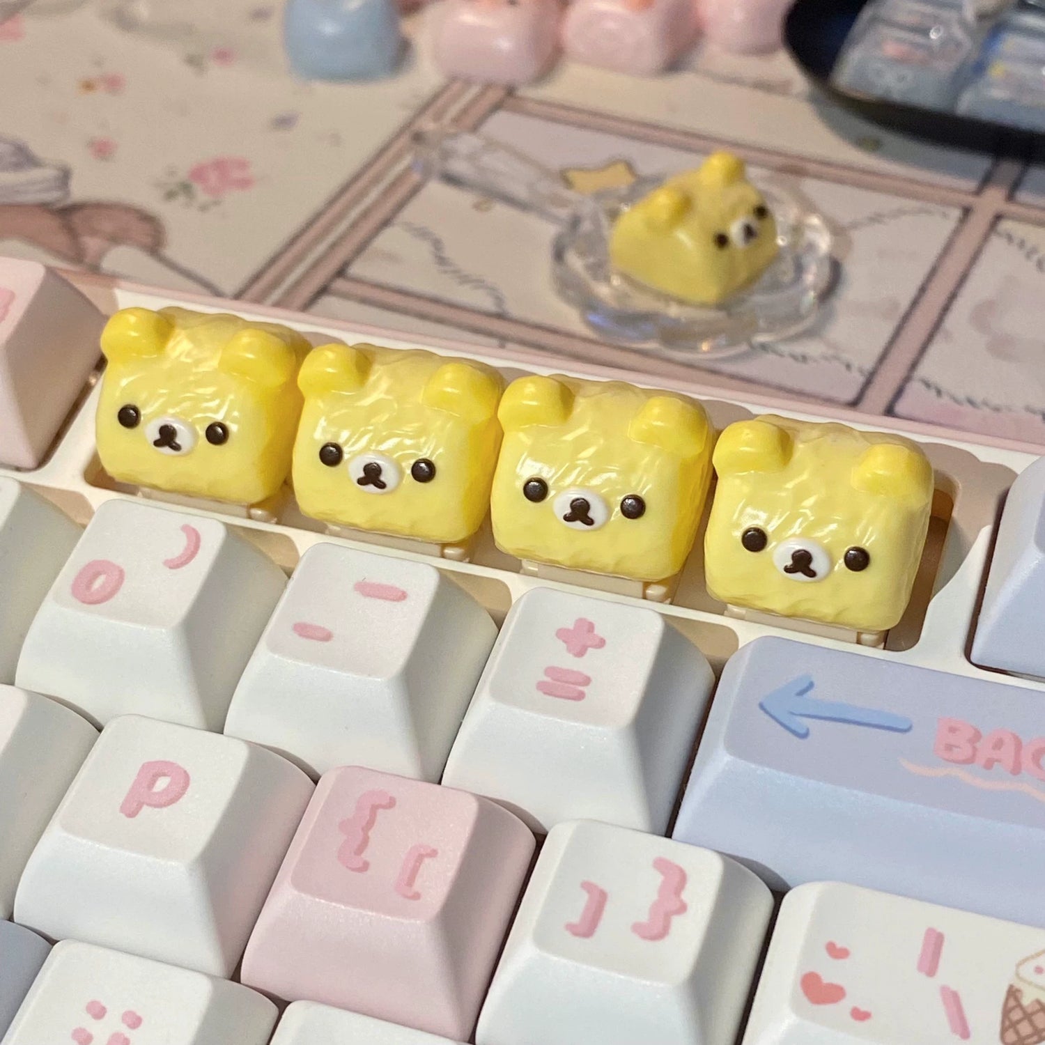 Bear Cake Roll Keycaps Original Personalized Keycaps Original Personalized Keycaps, Mechanical Keyboard Decorative Keycaps, Resin Artisankeycaps