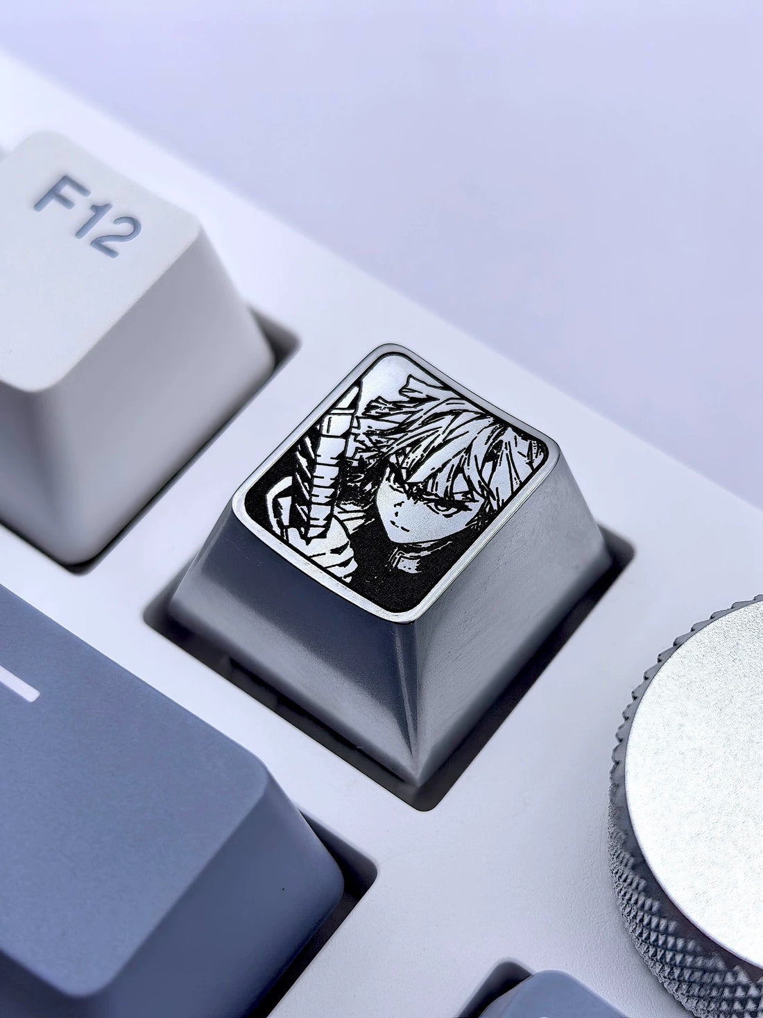 Agatsuma Zenitsu zinc alloy 1U personalized keycap, simple metal solid color, black and white line cartoon keycap