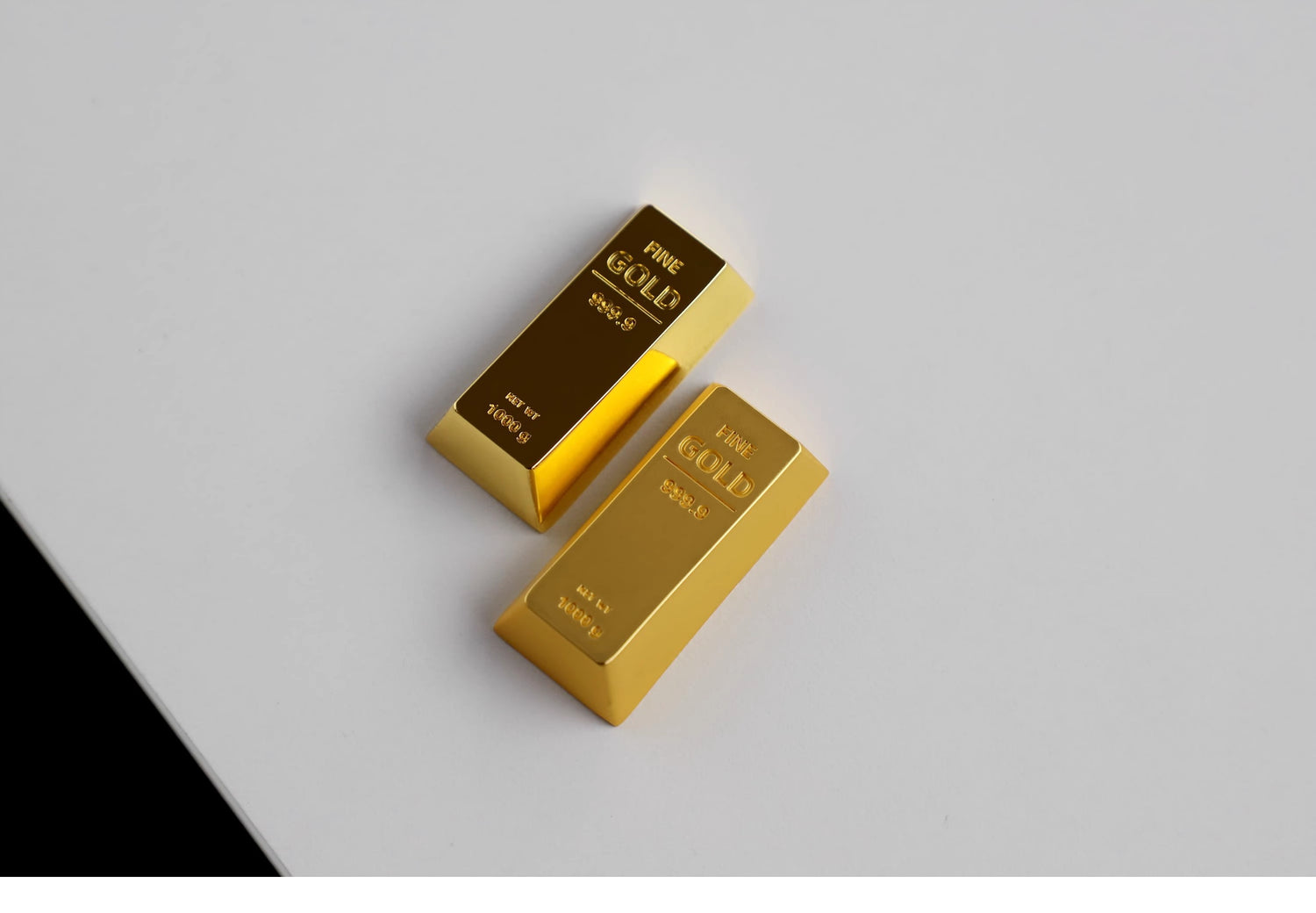 Metal personalized keycaps, featuring gold bar and gold brick shaped enter keys, made of zinc alloy material with original height, including enter and ESC keys
