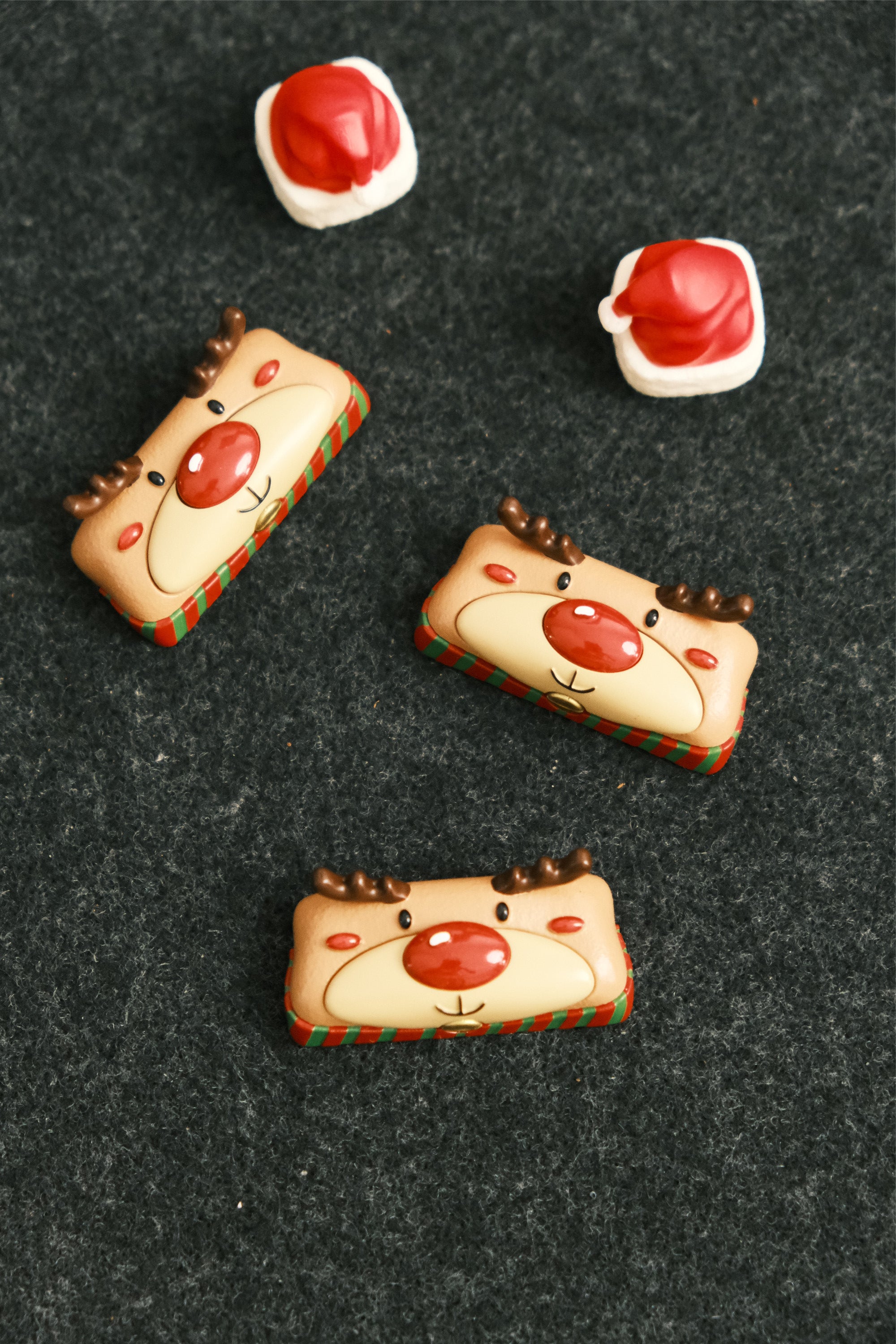 Original design: Christmas reindeer 2.25U keycaps, mechanical keycaps, return keycaps, personalized keycaps, colorful artistic keycaps, decorative keycaps