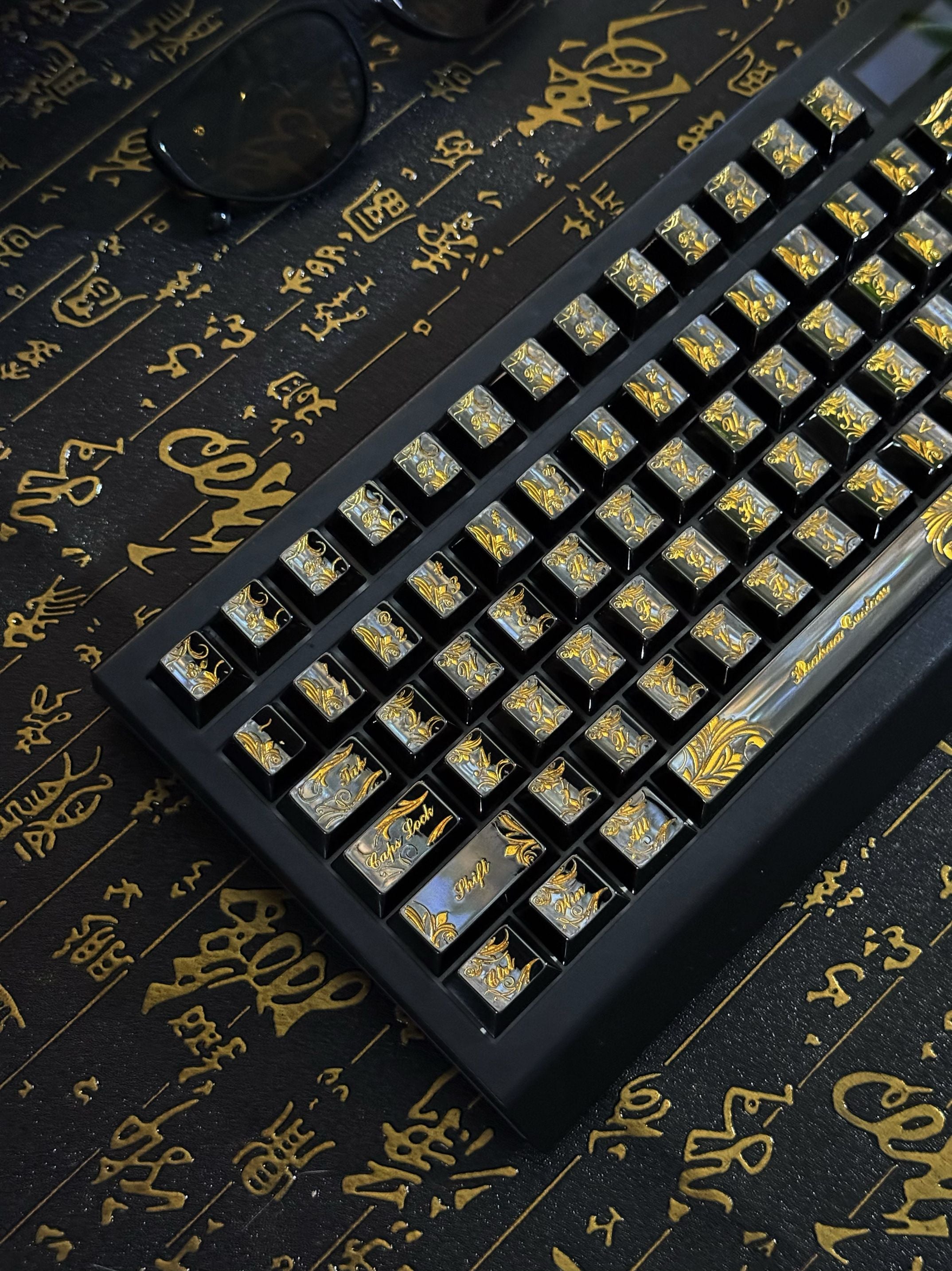 Black PVD mirror original factory height metal zinc alloy CNC carved retro patterned metal decorative keycaps
