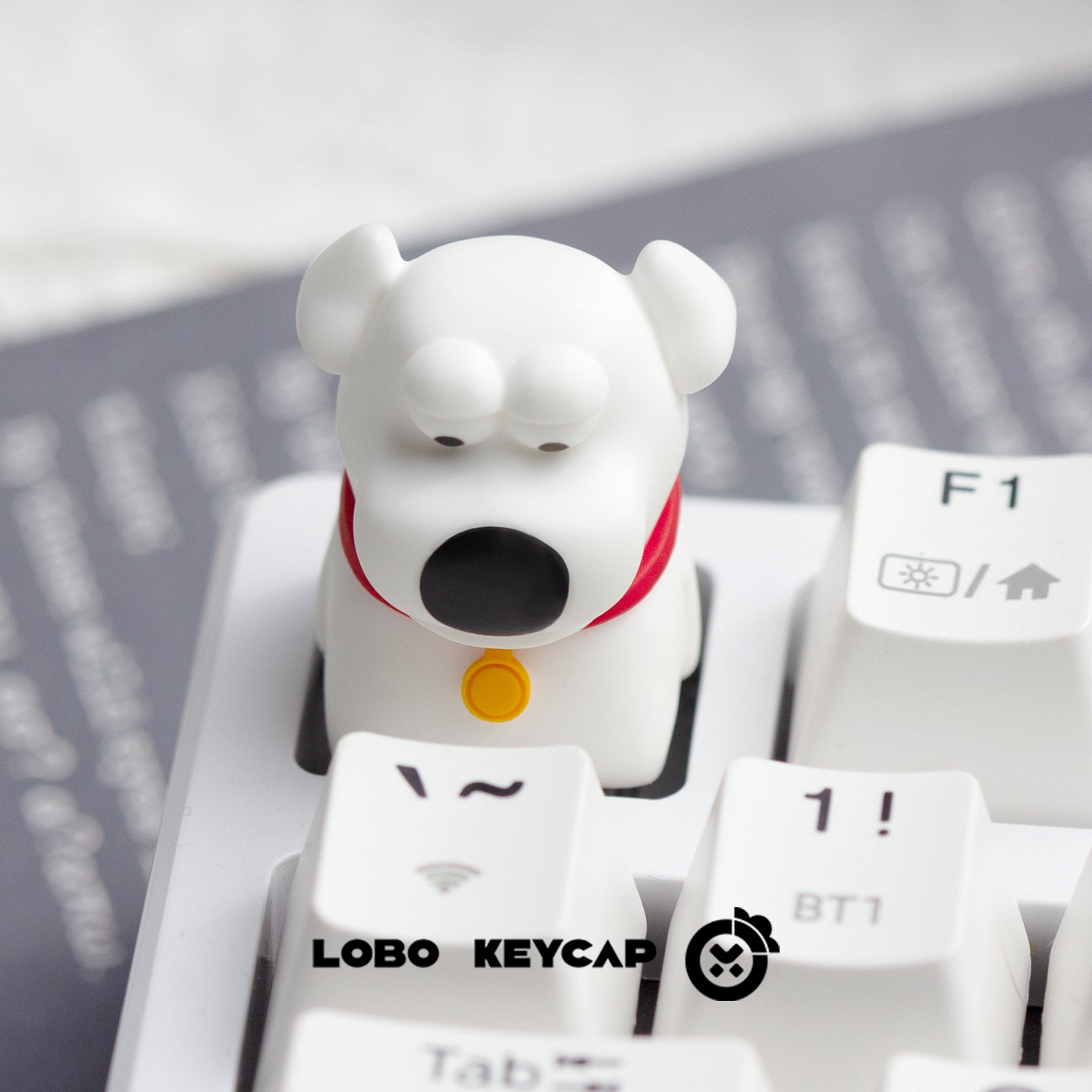 Family Guy，Brian Griffin， Multi colored resin molded personalized keycaps, anime cultural creative decorative keycaps, handmade customized keycaps